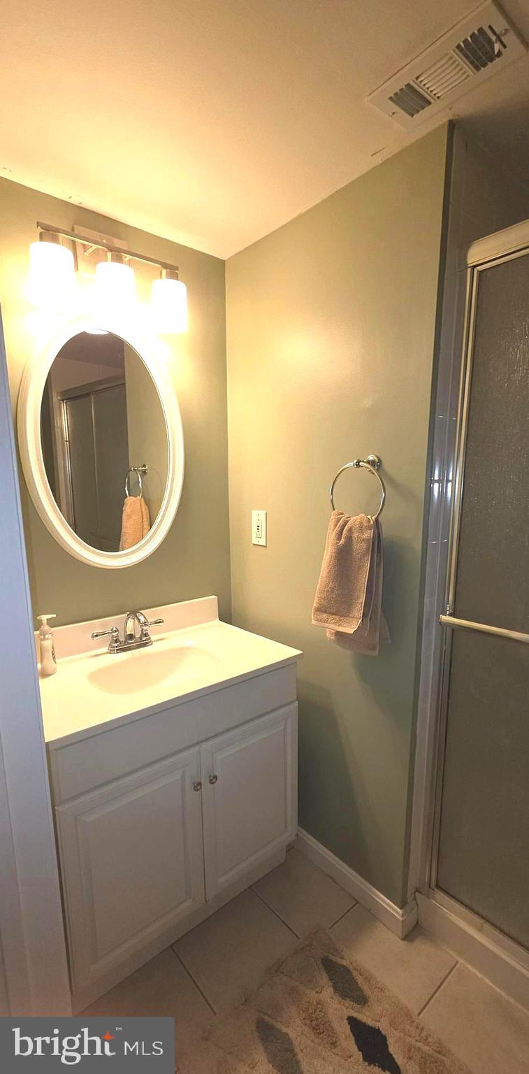 ELIZABETHS LANDING - Residential