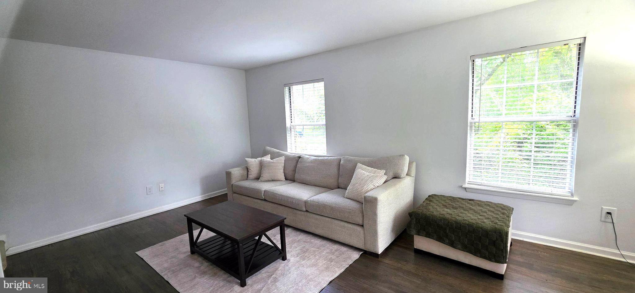 ELIZABETHS LANDING - Residential