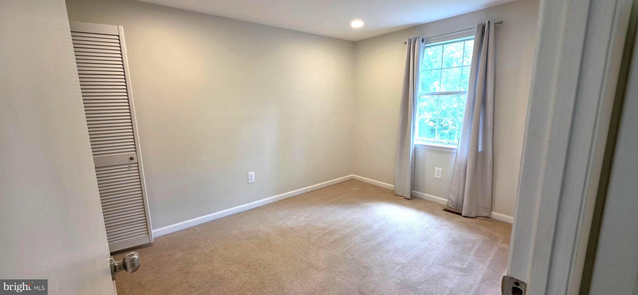 ELIZABETHS LANDING - Residential