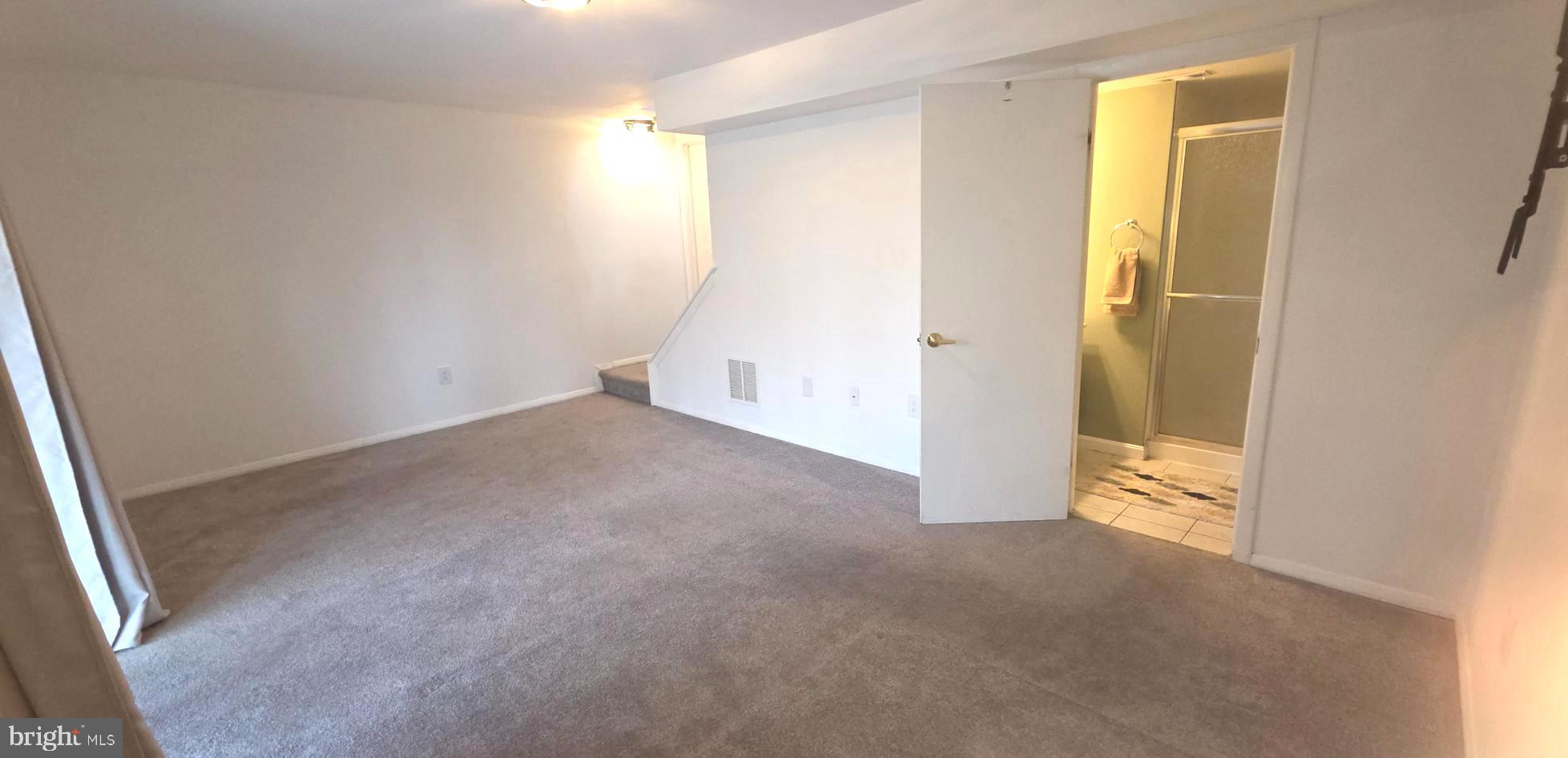 ELIZABETHS LANDING - Residential