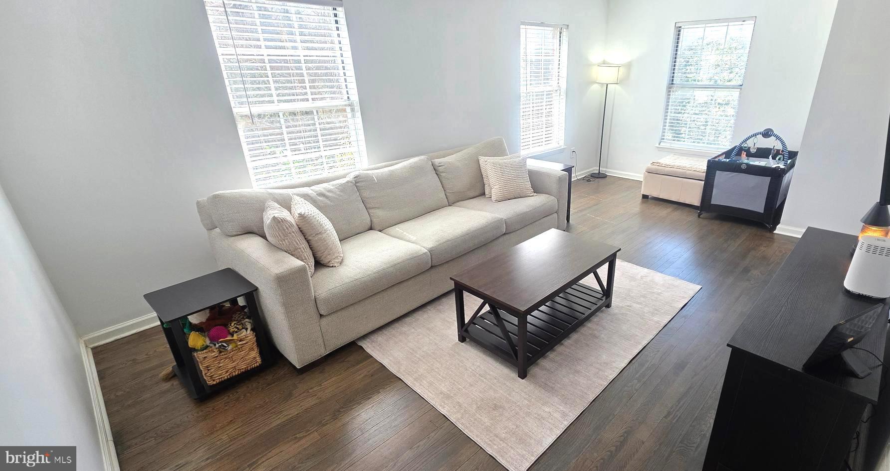 ELIZABETHS LANDING - Residential