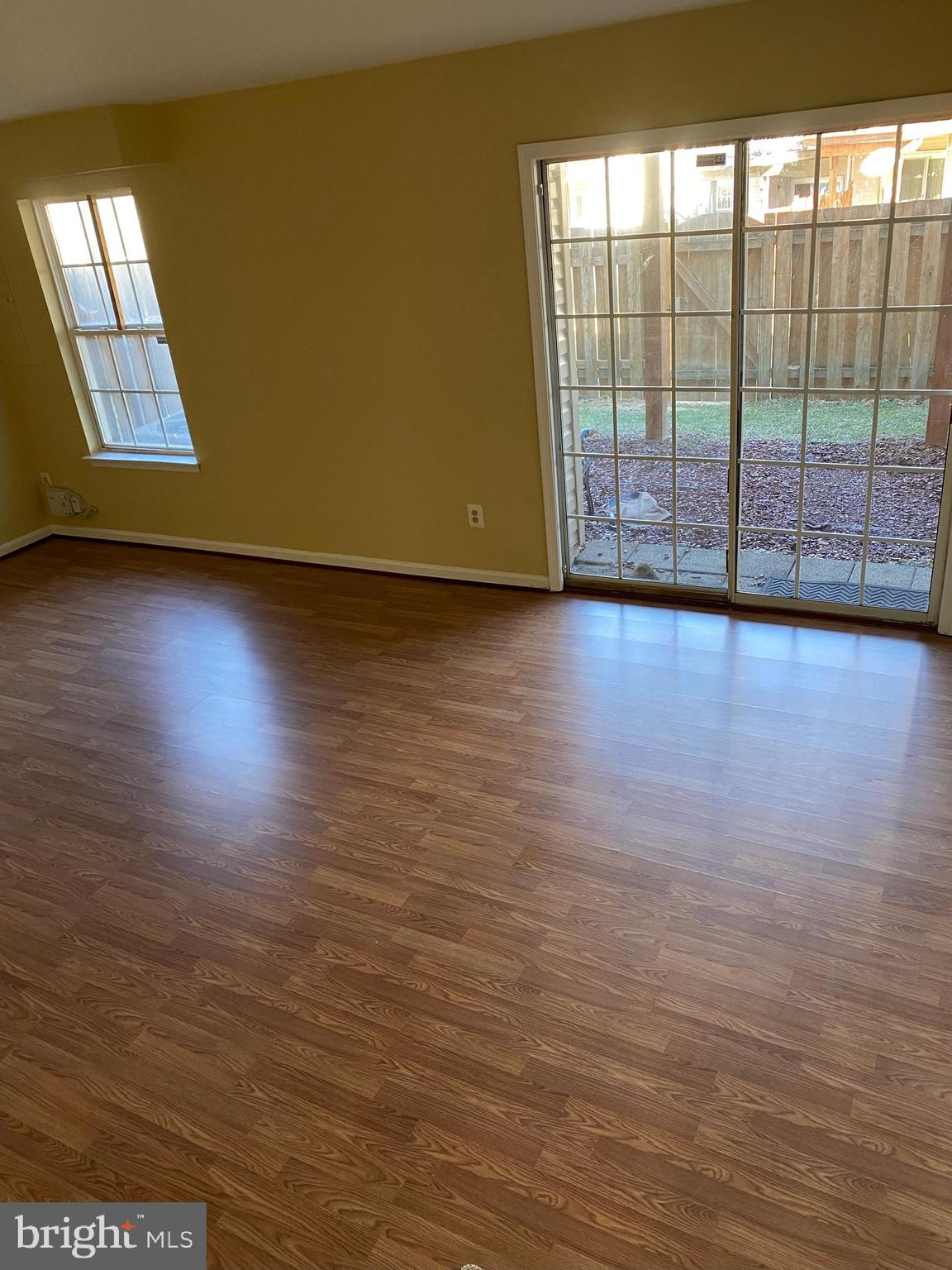 COURTS AT STAFFORD - Residential Lease