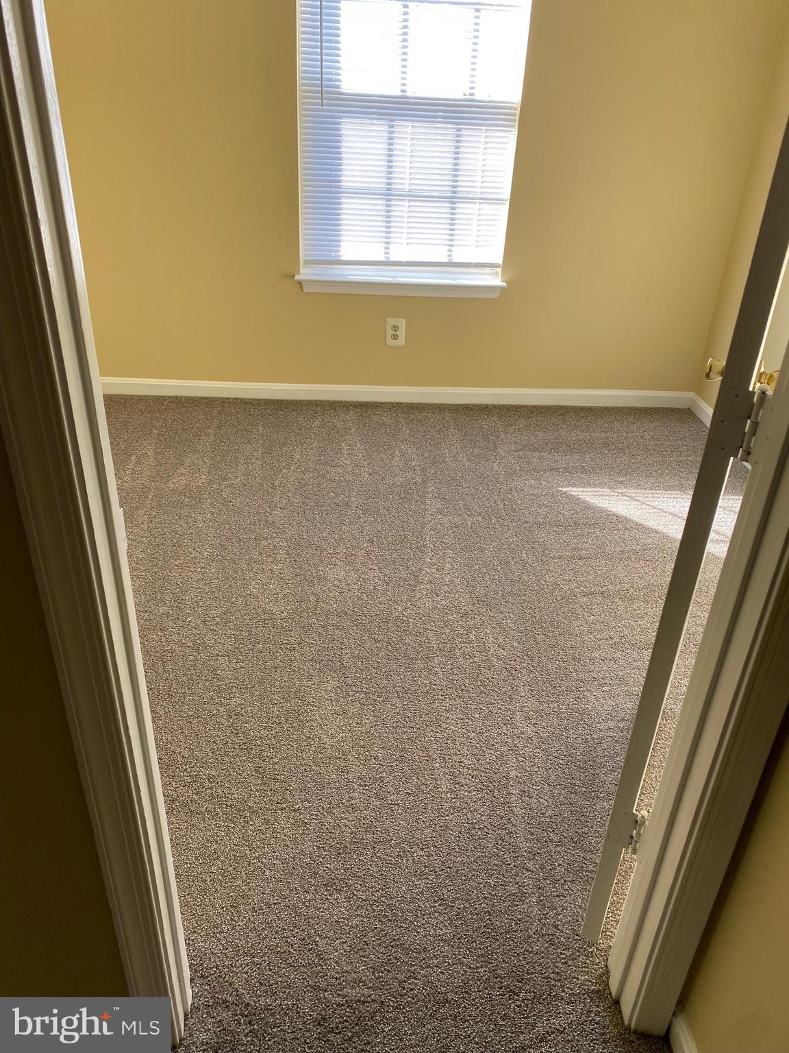 COURTS AT STAFFORD - Residential Lease