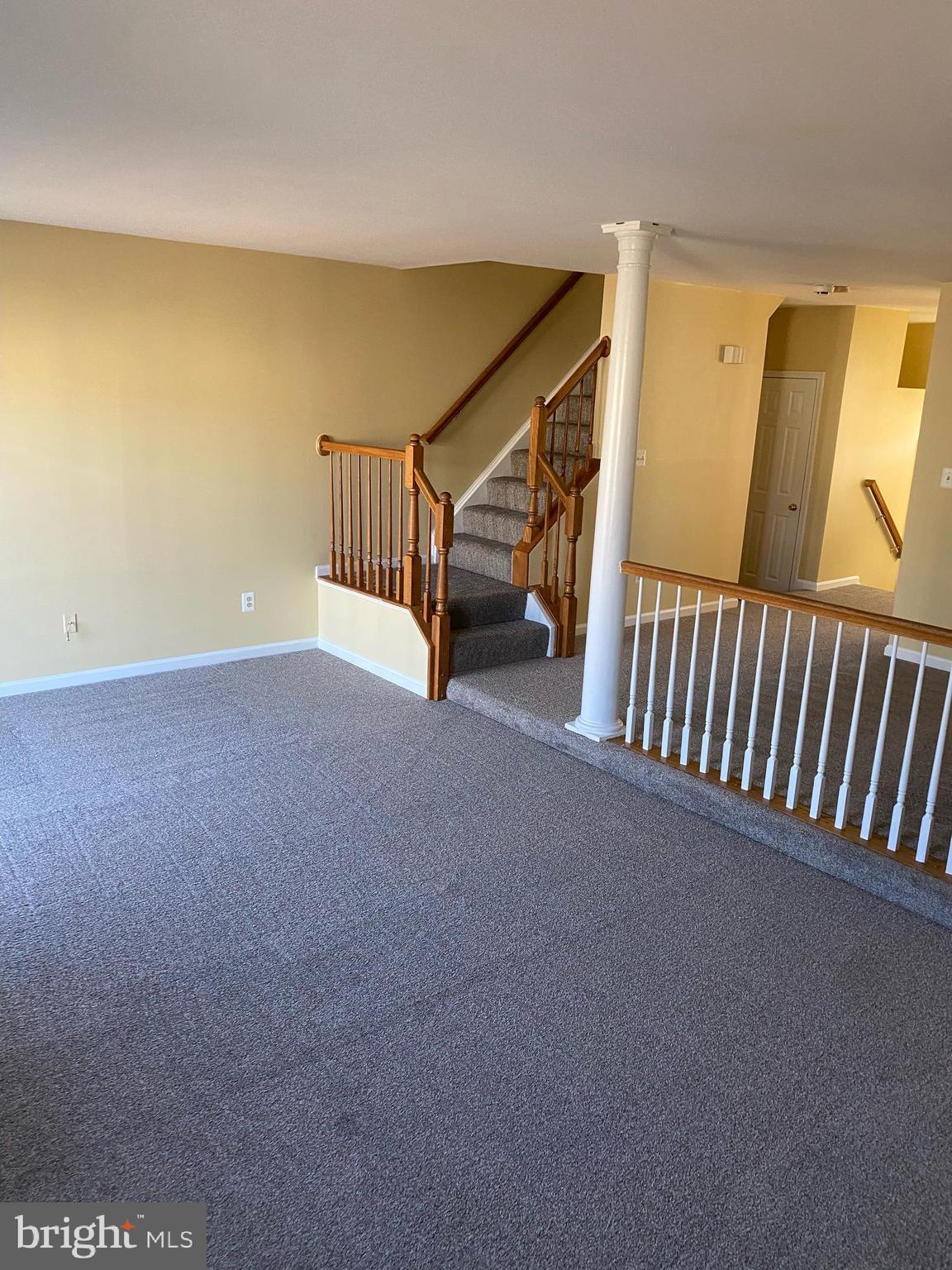 COURTS AT STAFFORD - Residential Lease