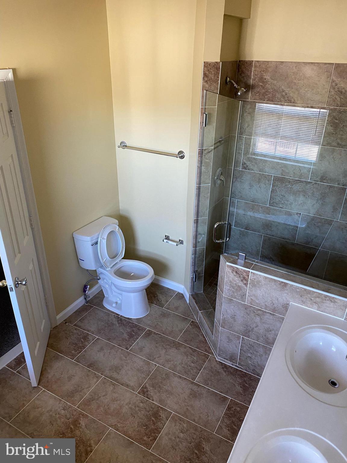 COURTS AT STAFFORD - Residential Lease