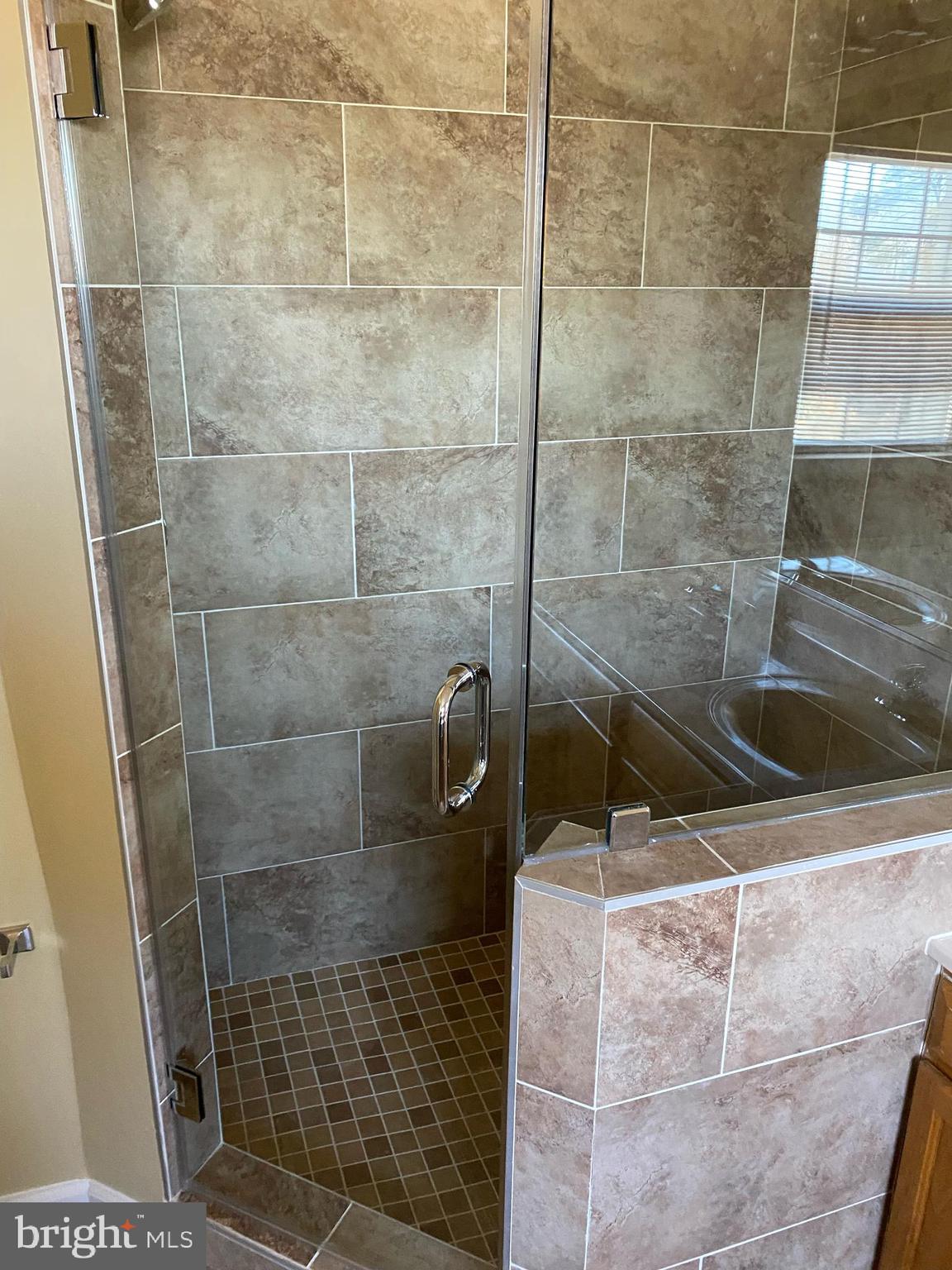 COURTS AT STAFFORD - Residential Lease