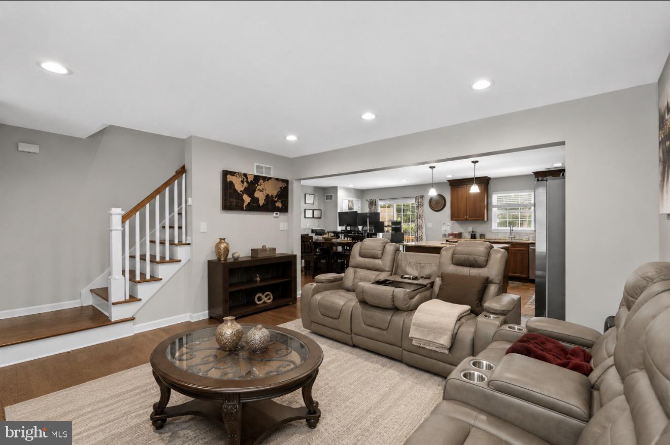 98 BUDD AVENUE