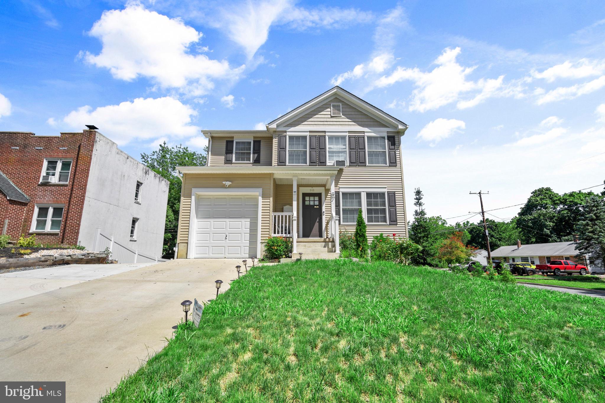 98 BUDD AVENUE