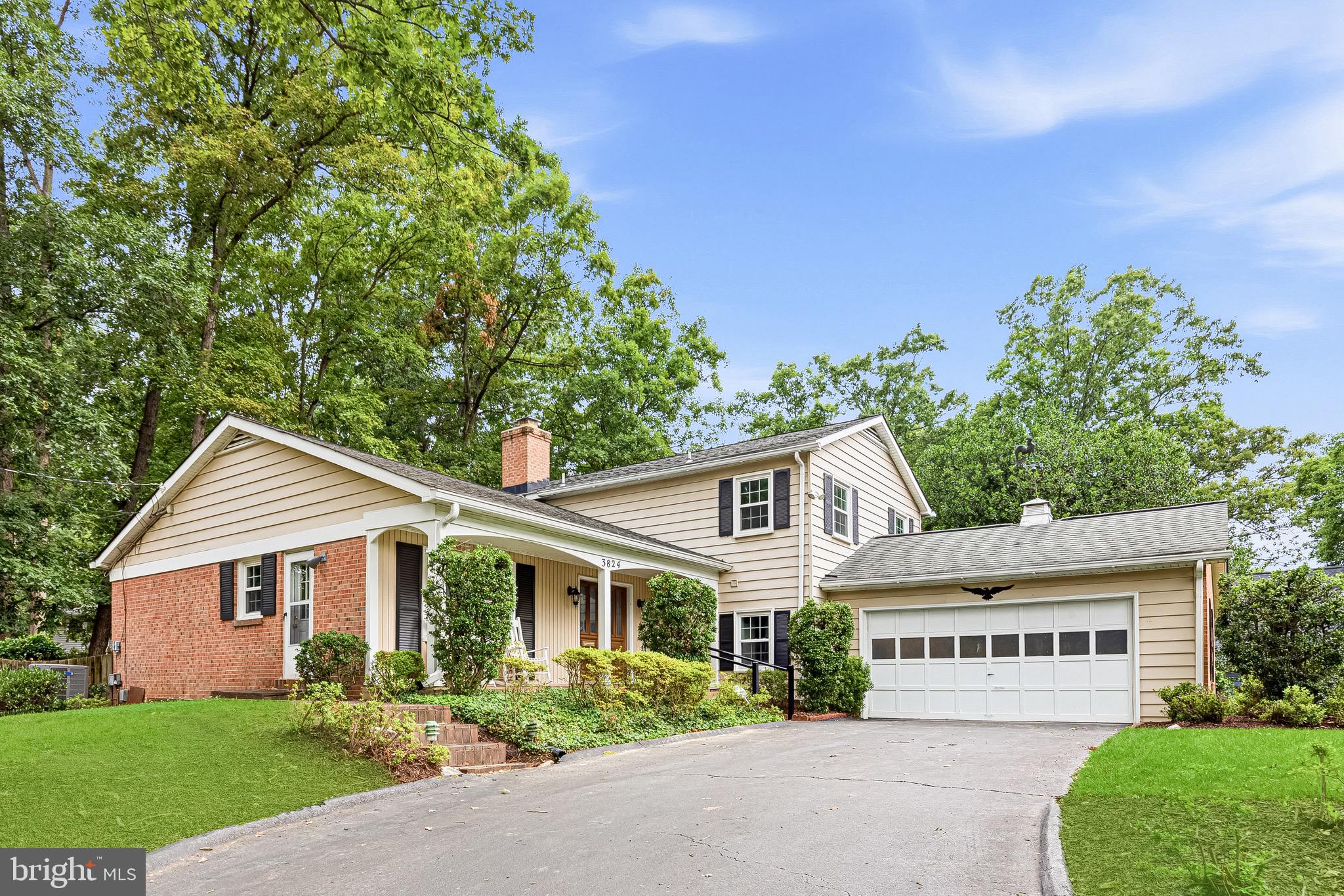 3824 KING ARTHUR ROAD