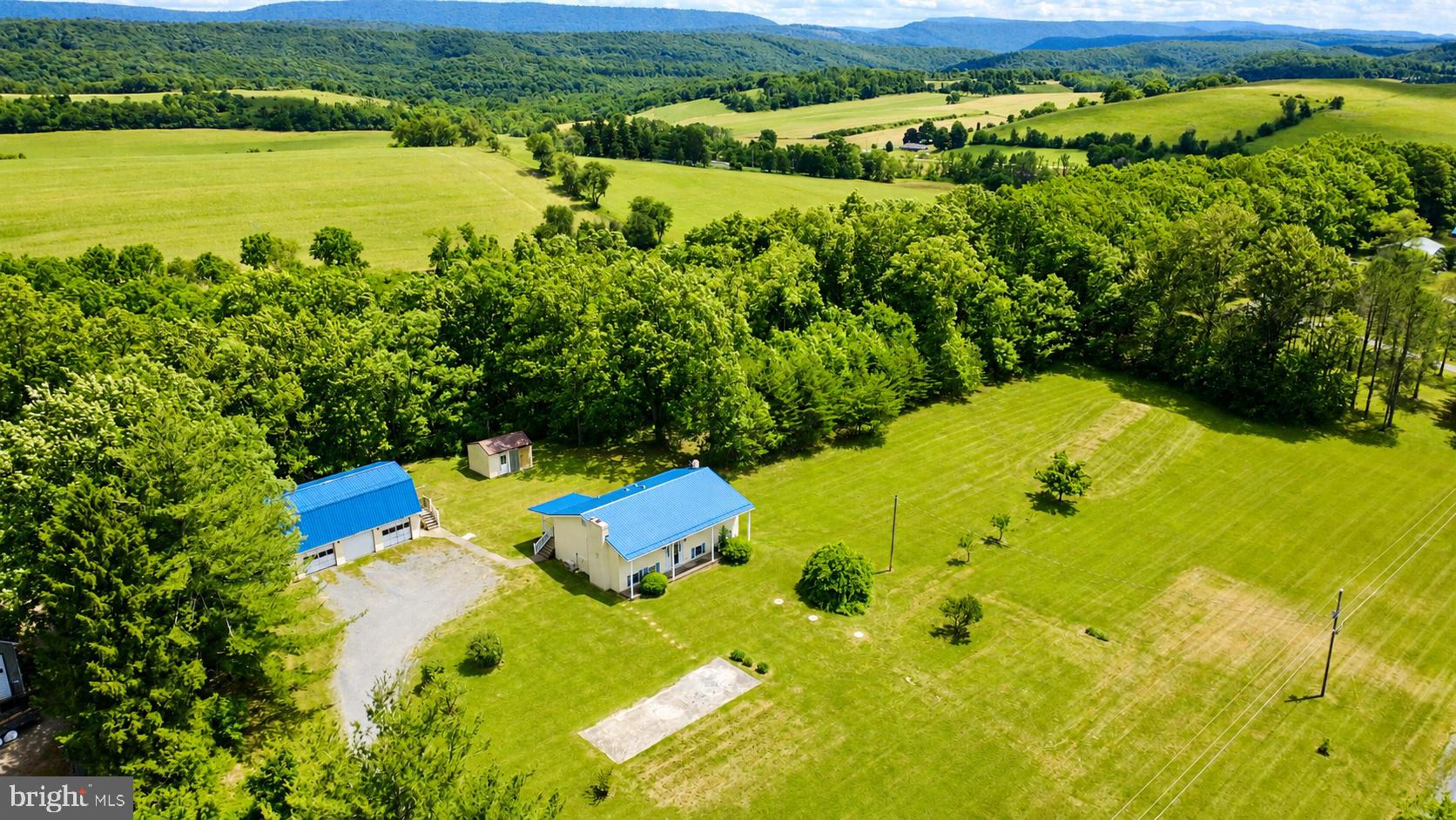 4249 GABLE DRIVE