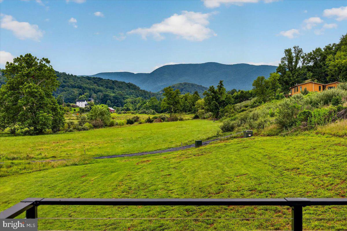 0 GOONEY MANOR LOOP