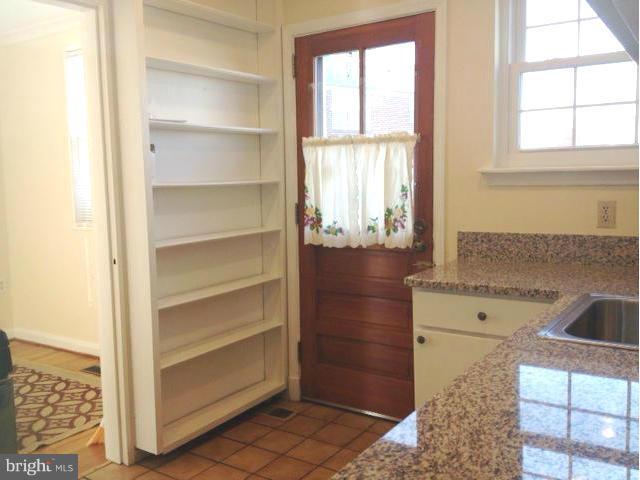 FAIRLINGTON TOWNE - Residential Lease
