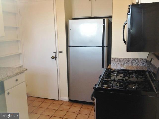 FAIRLINGTON TOWNE - Residential Lease
