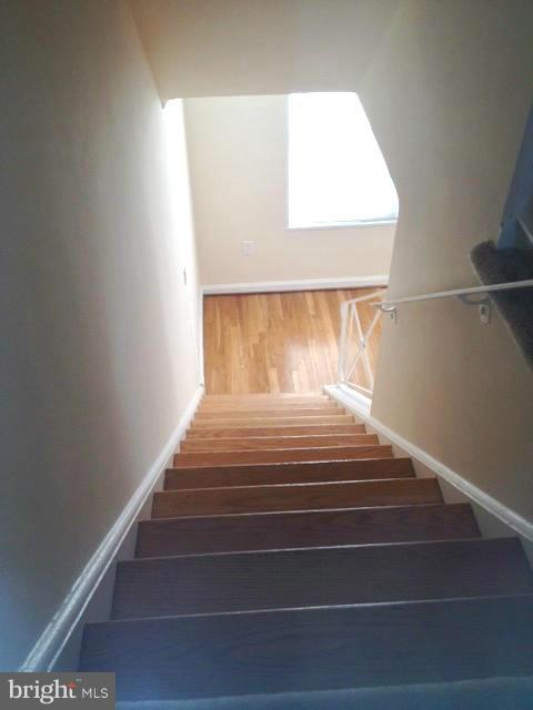 FAIRLINGTON TOWNE - Residential Lease