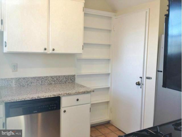 FAIRLINGTON TOWNE - Residential Lease