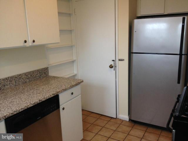 FAIRLINGTON TOWNE - Residential Lease