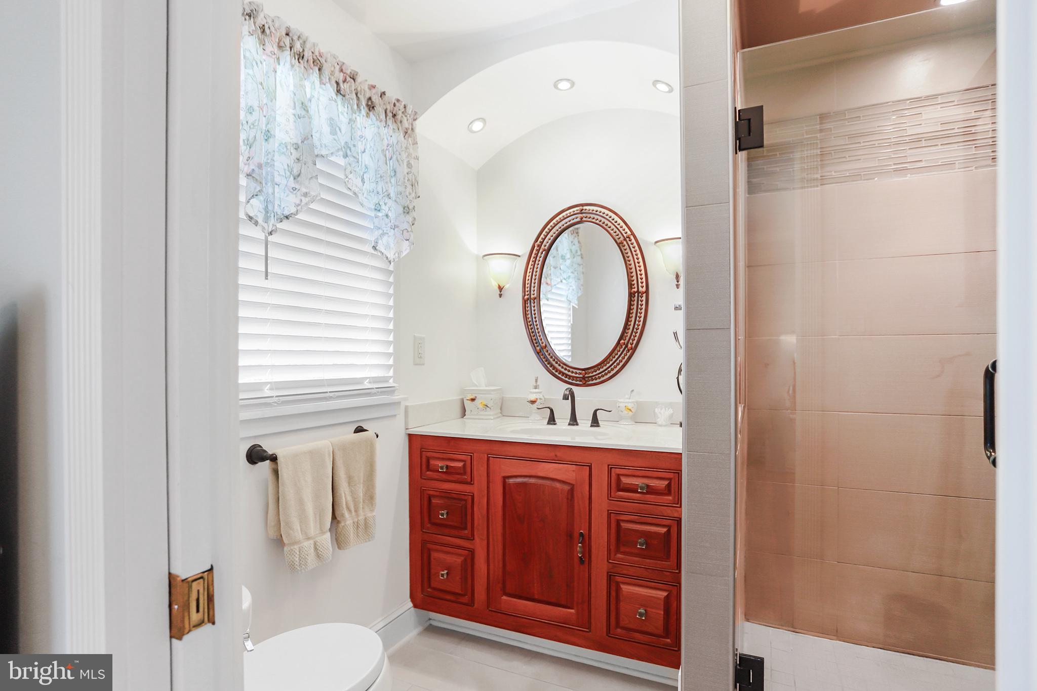 SHARON - Residential