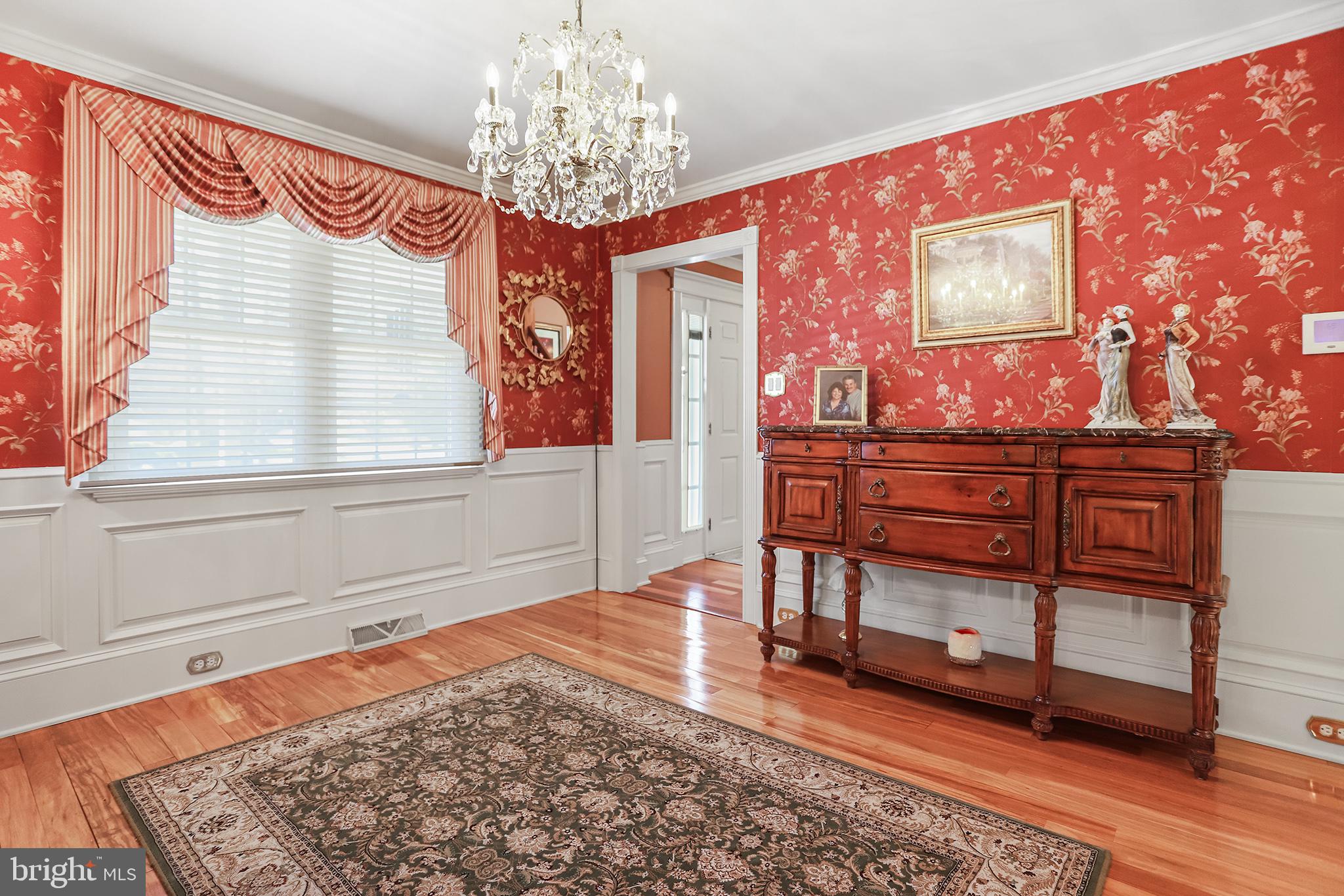 SHARON - Residential