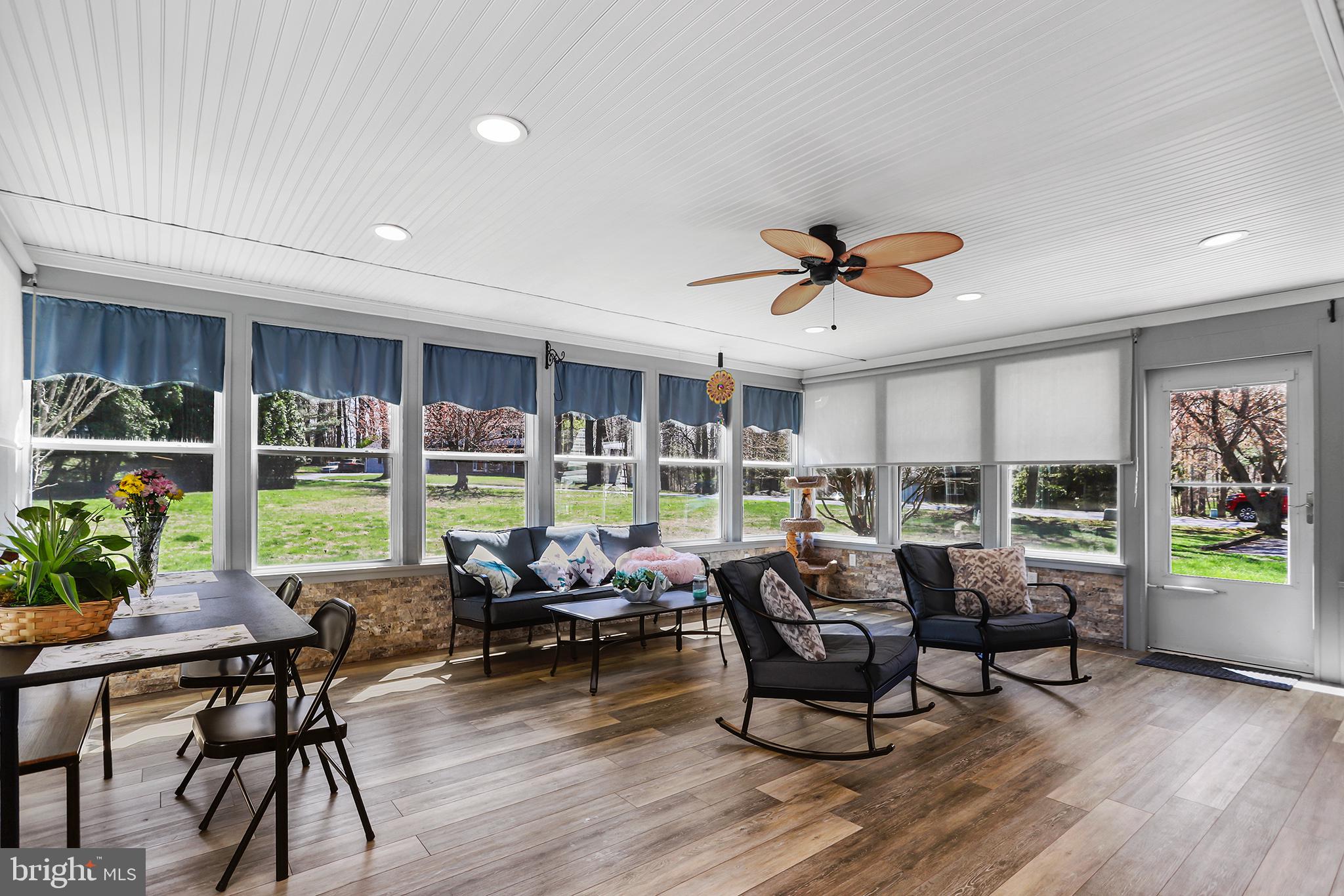 SHARON - Residential