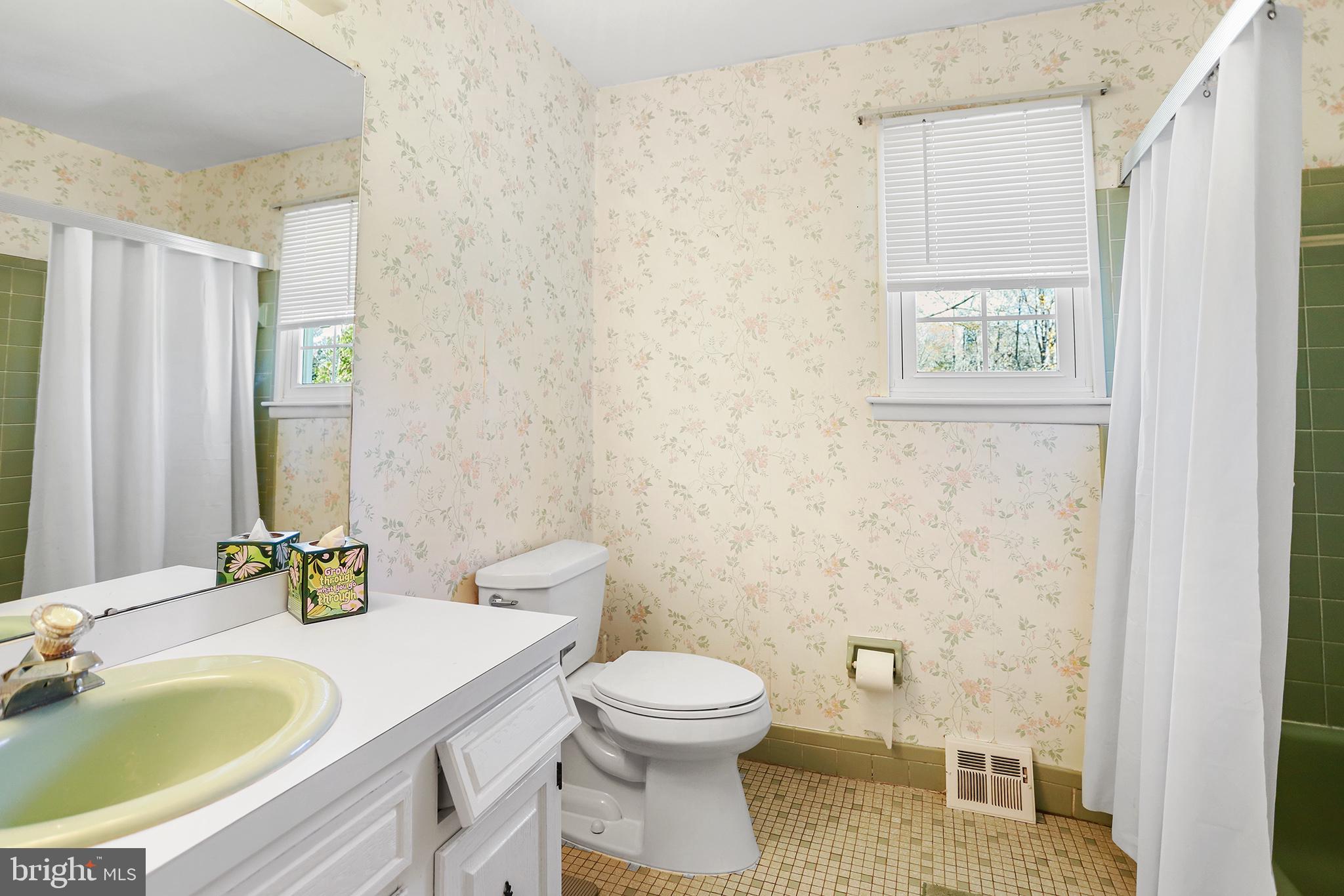 SHARON - Residential