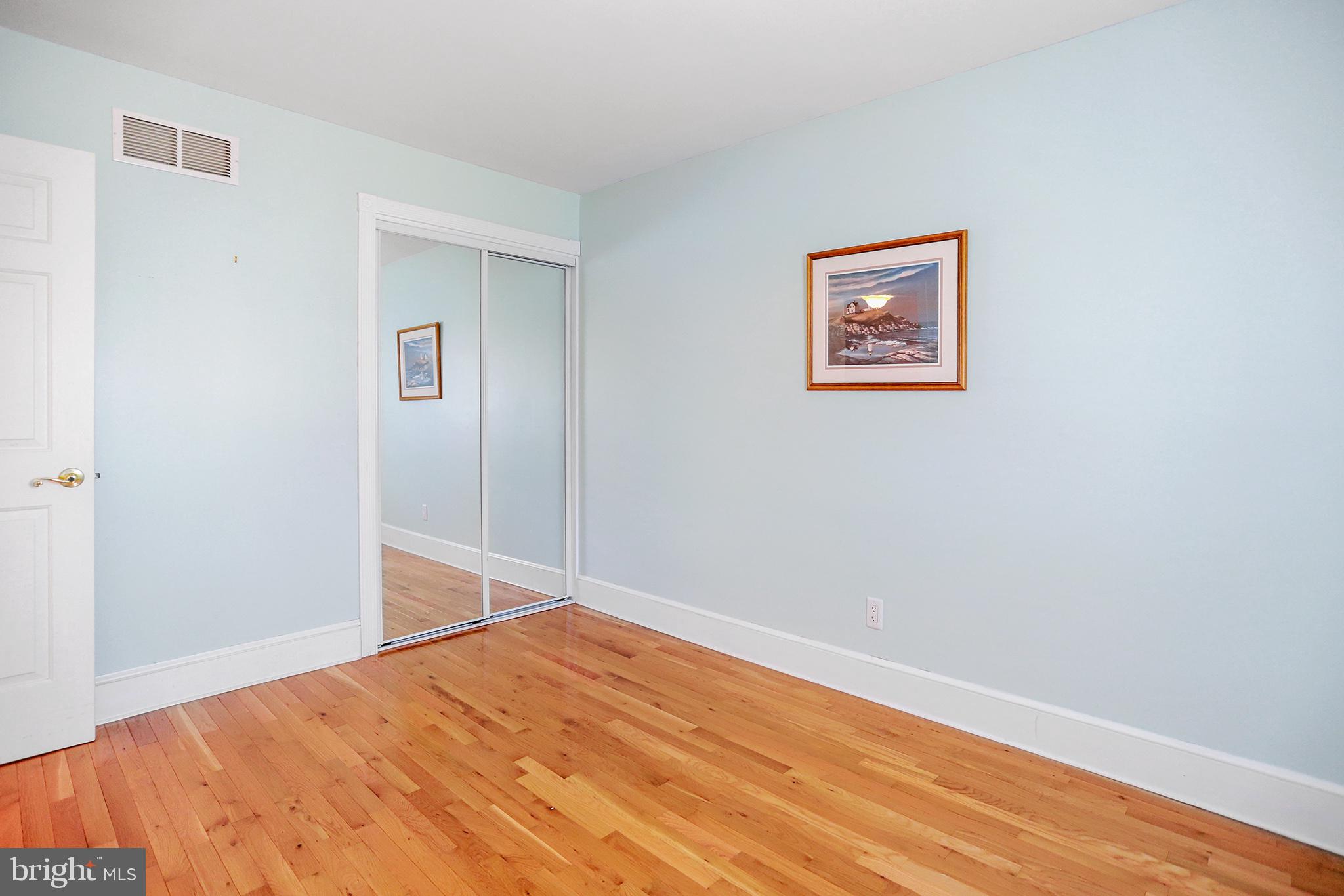 SHARON - Residential