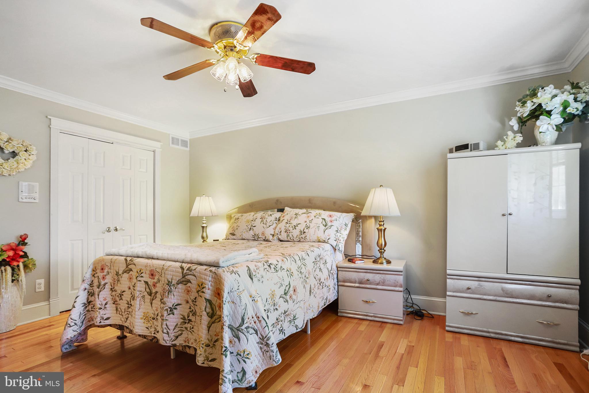 SHARON - Residential