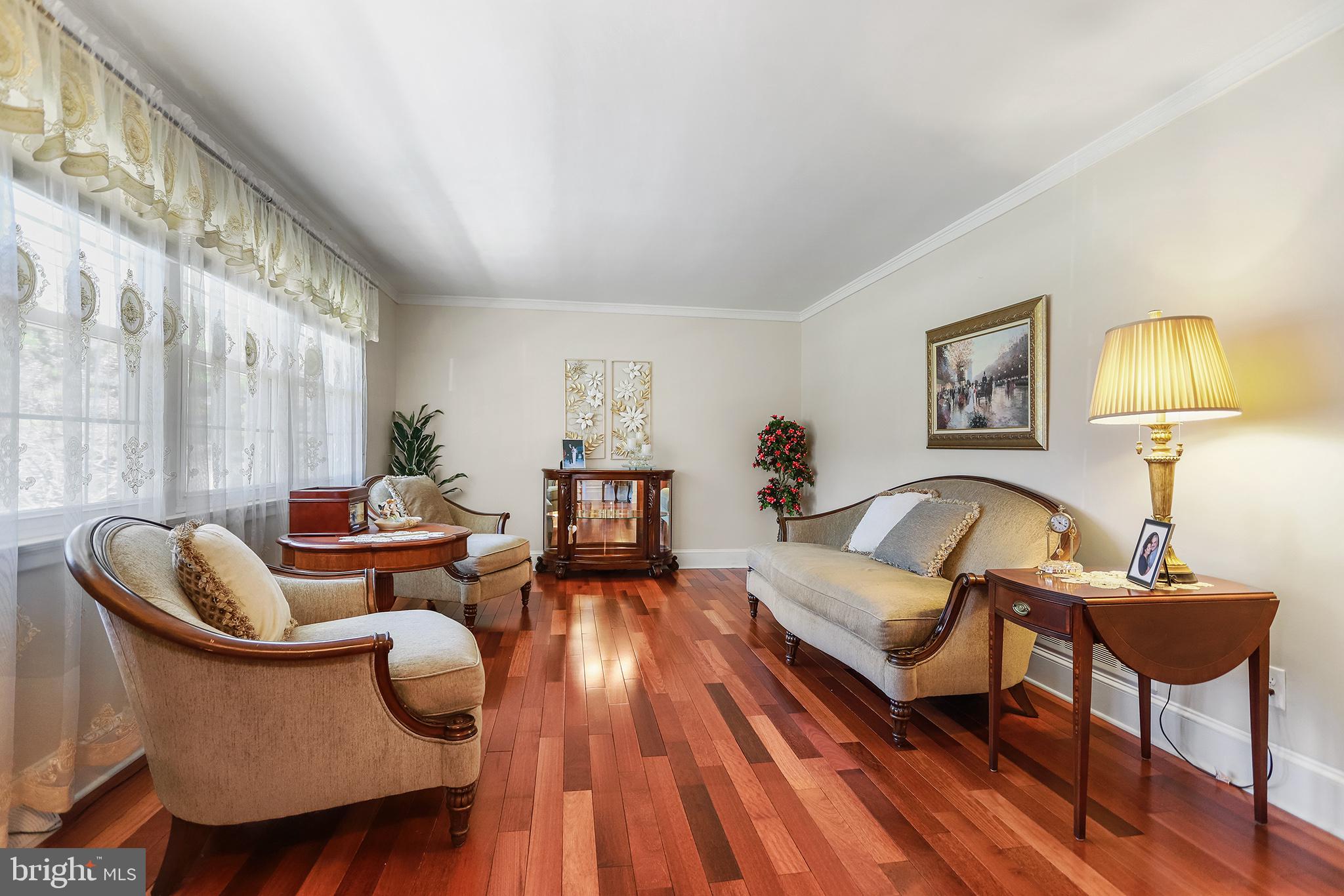 SHARON - Residential