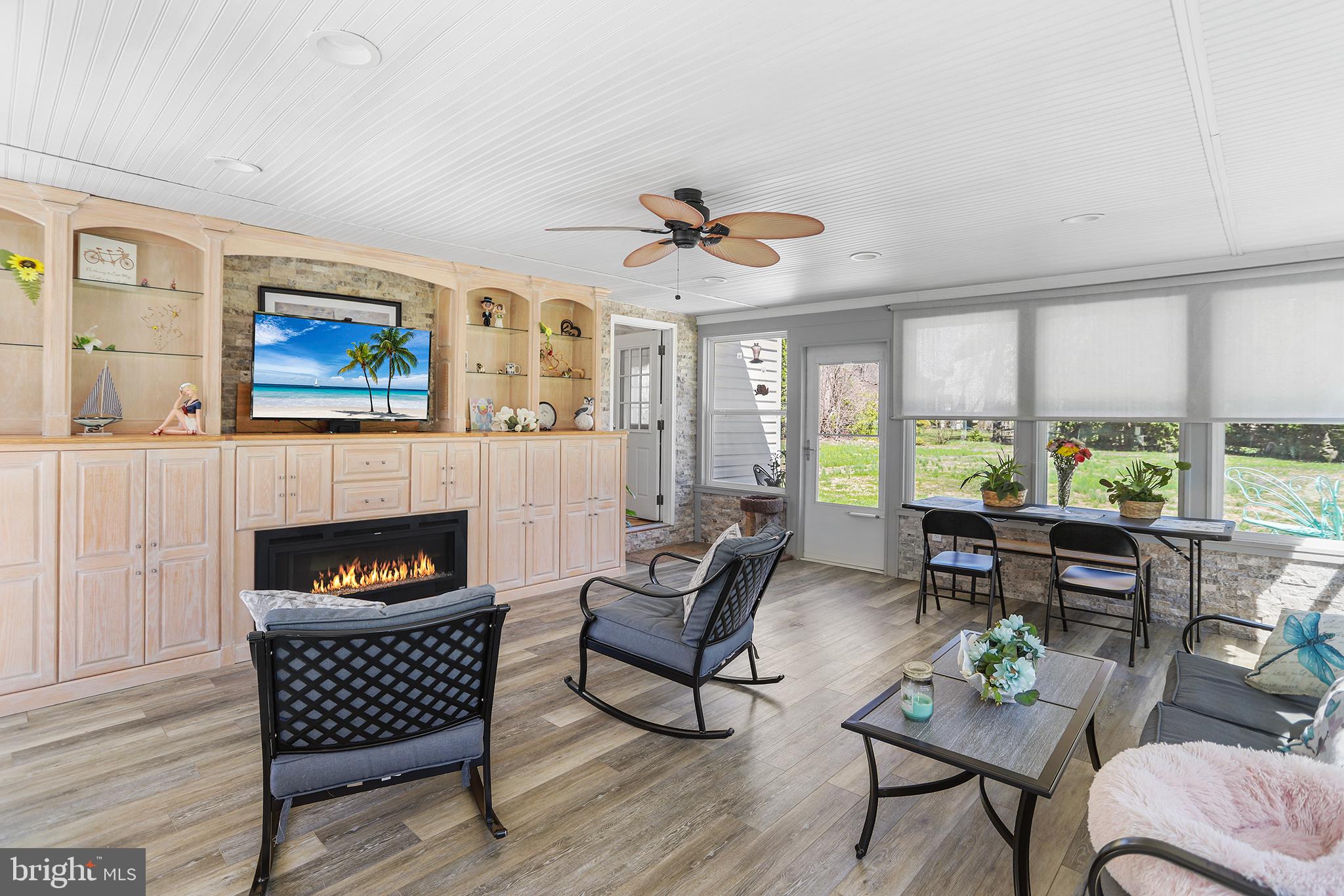 SHARON - Residential