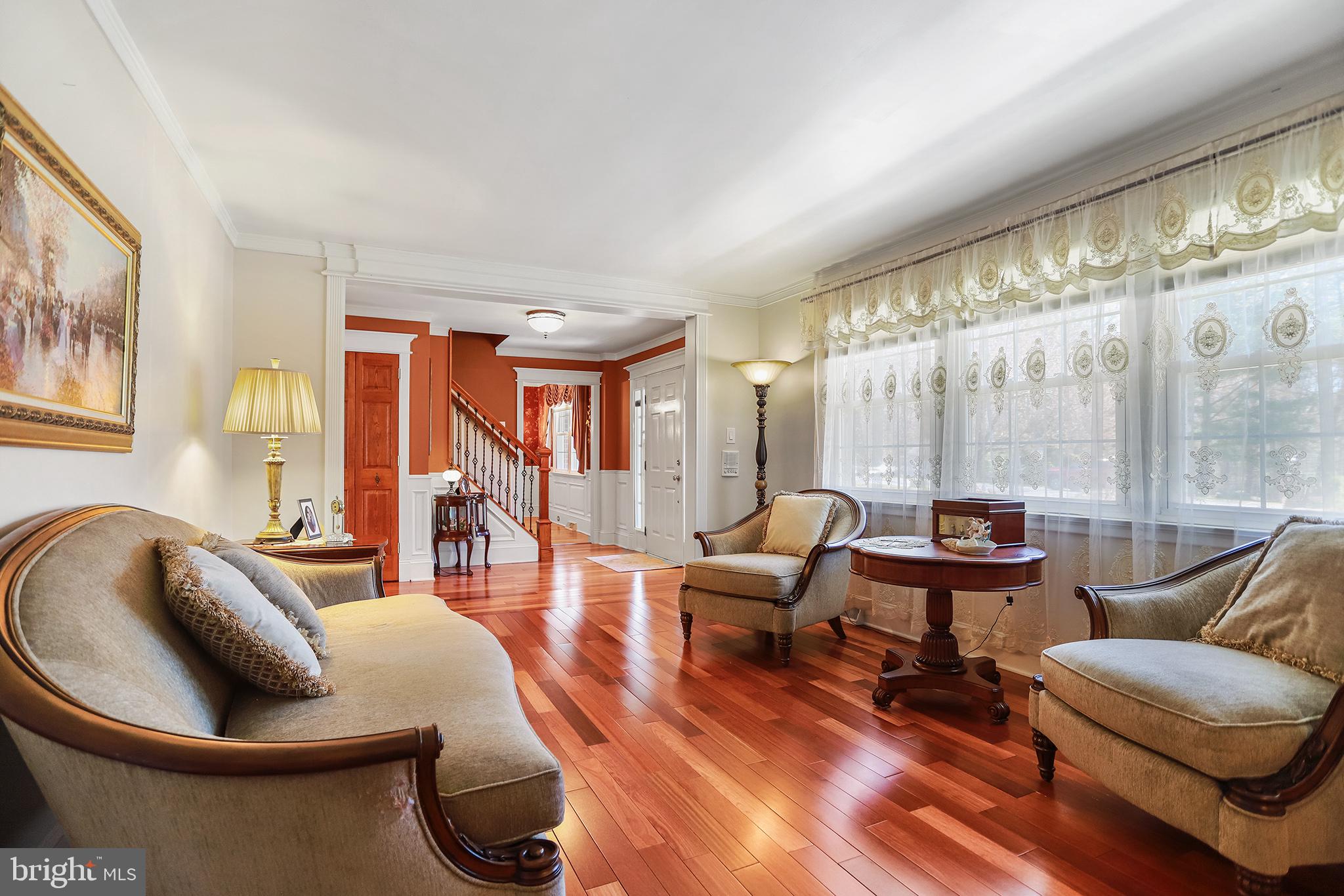 SHARON - Residential