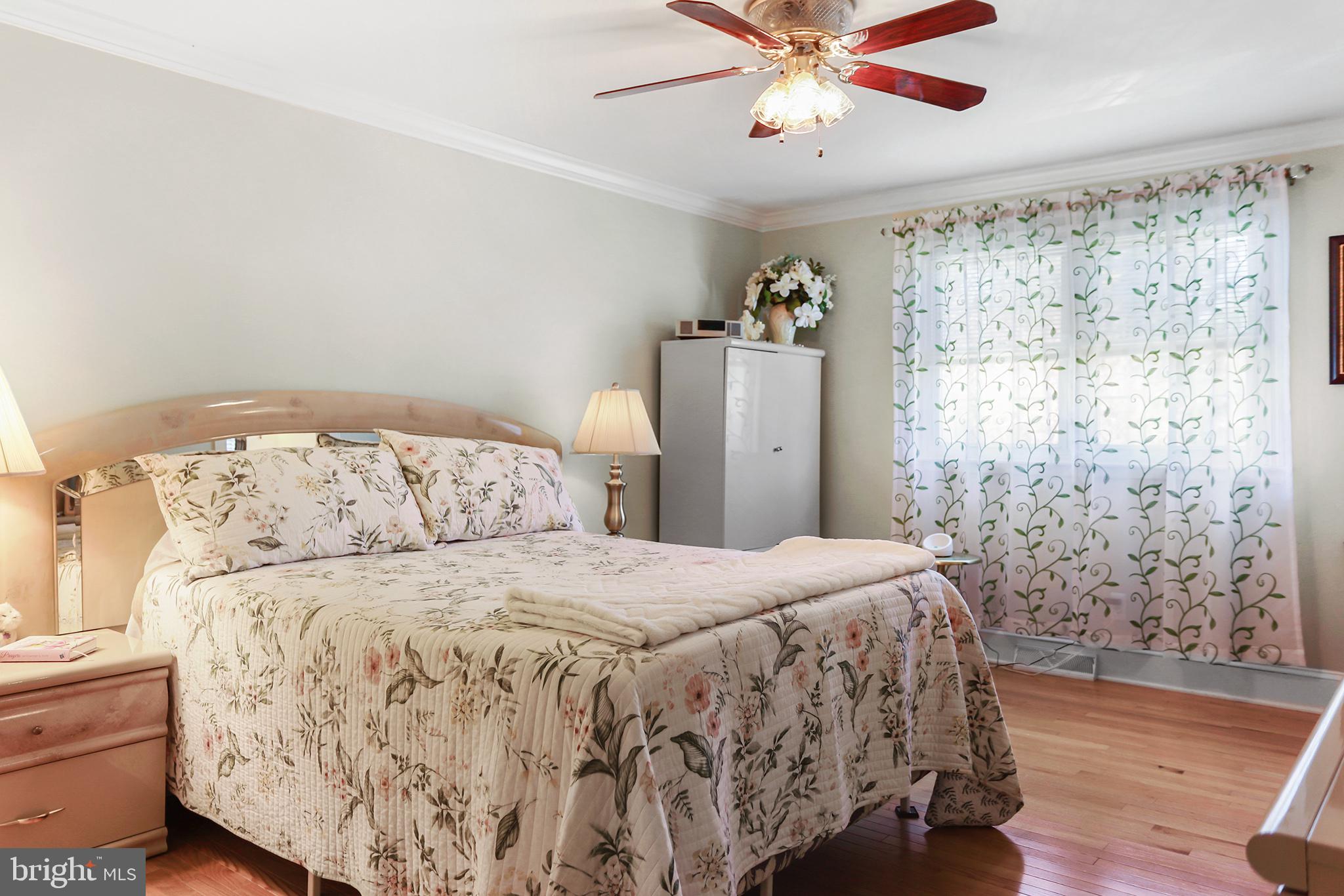 SHARON - Residential