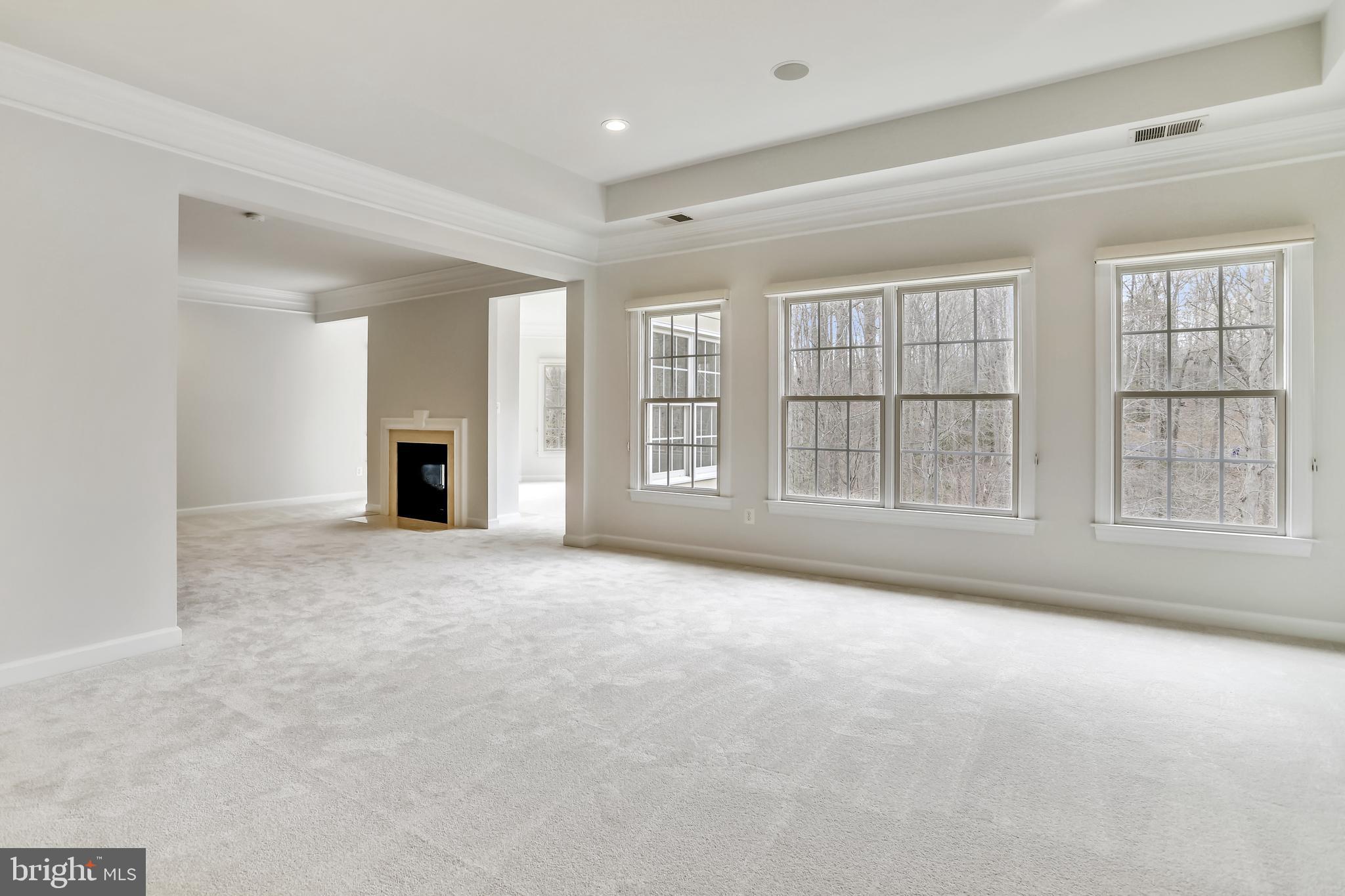 RIVER FALLS - Residential