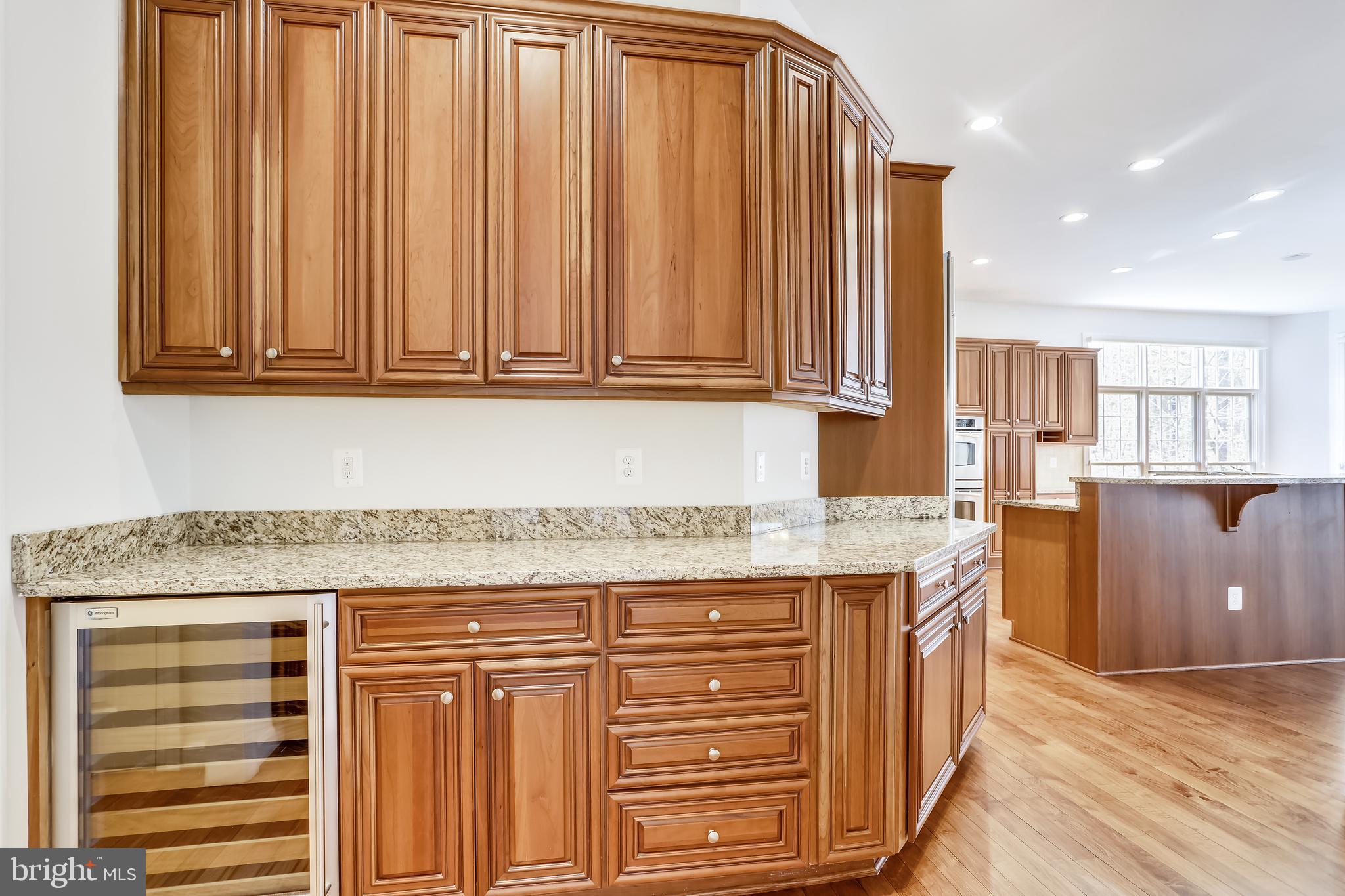 RIVER FALLS - Residential