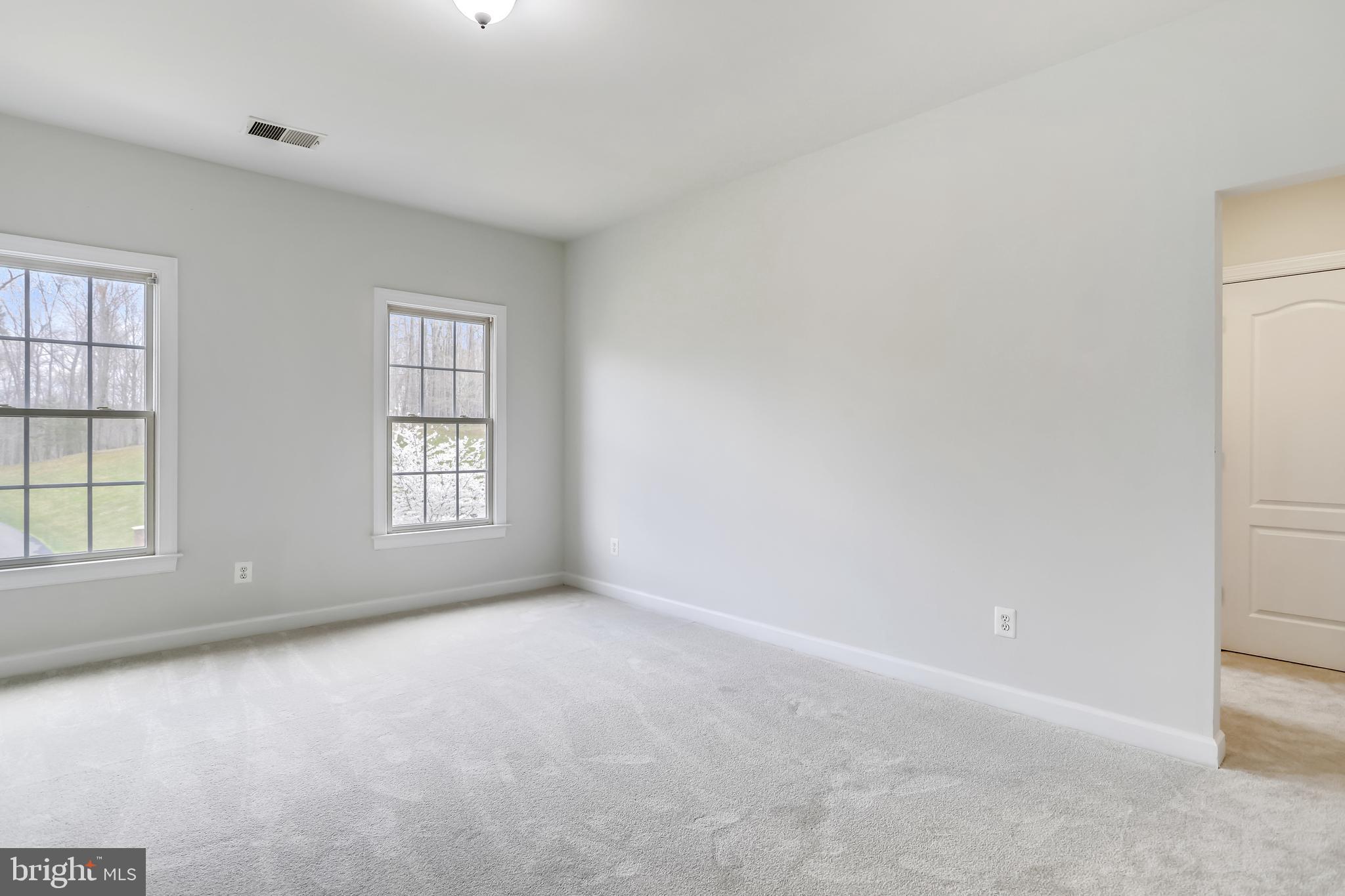 RIVER FALLS - Residential