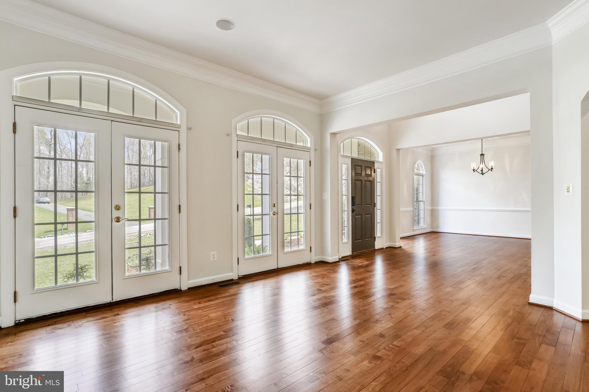 RIVER FALLS - Residential