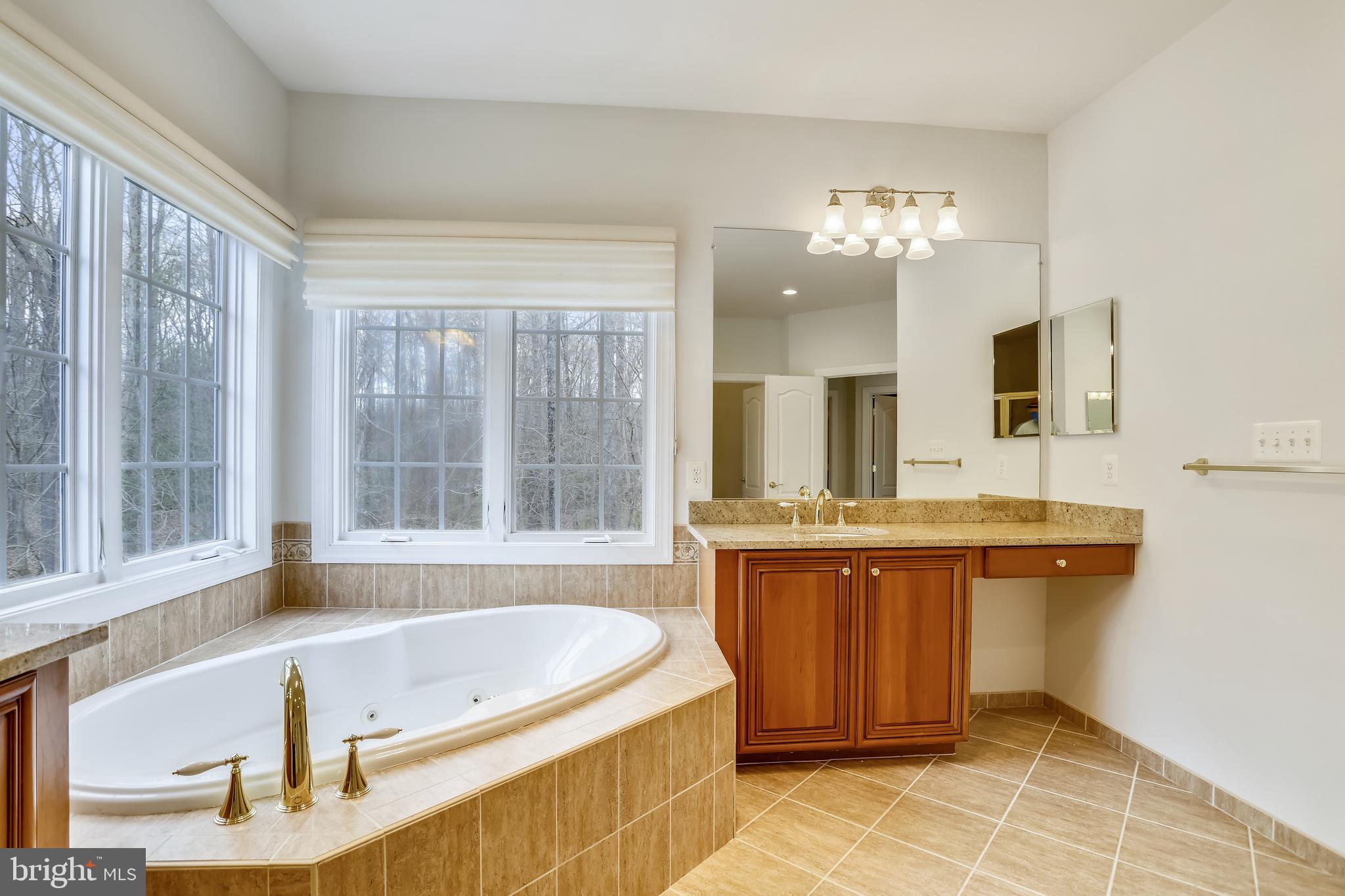 RIVER FALLS - Residential