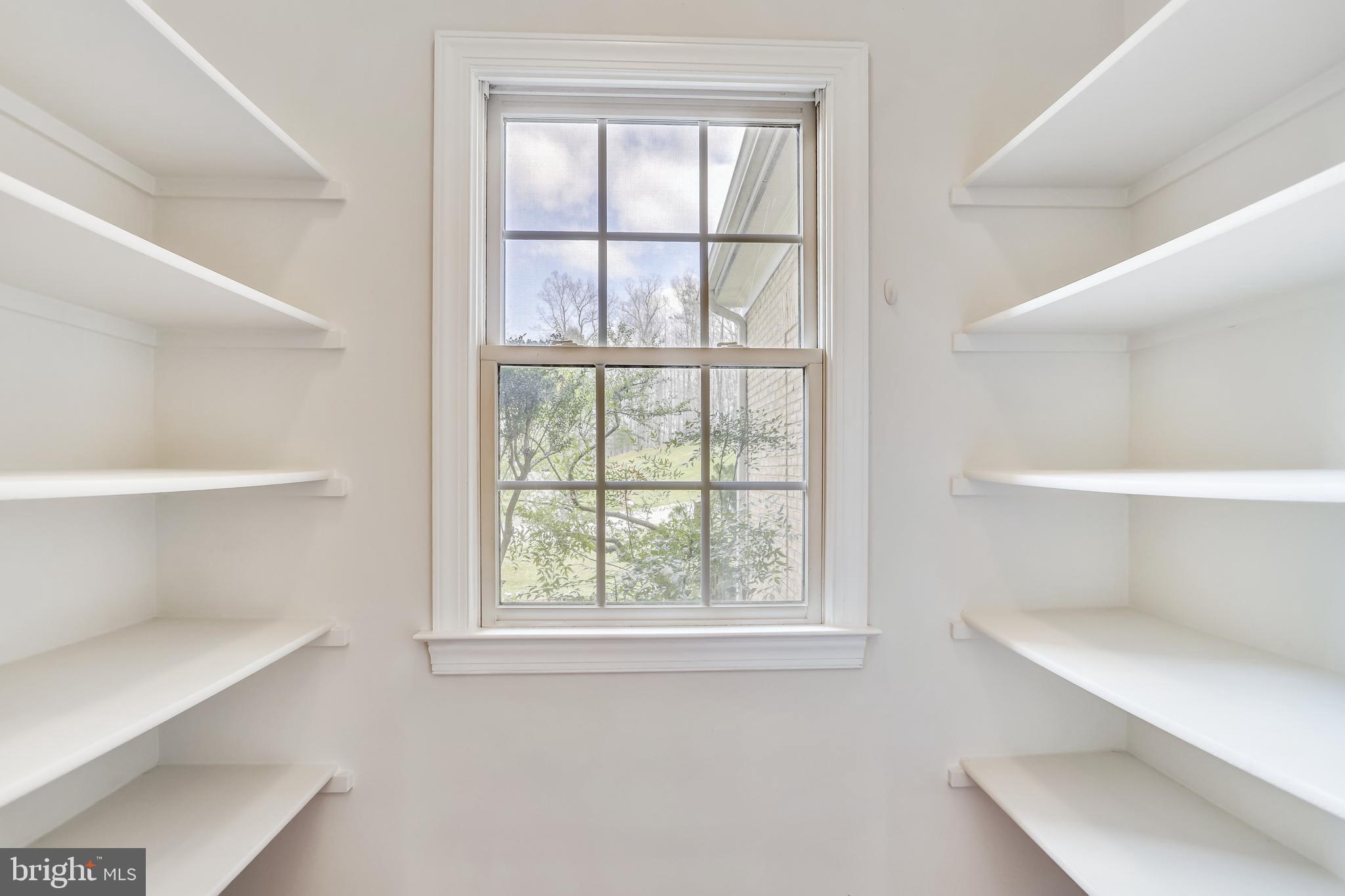 RIVER FALLS - Residential