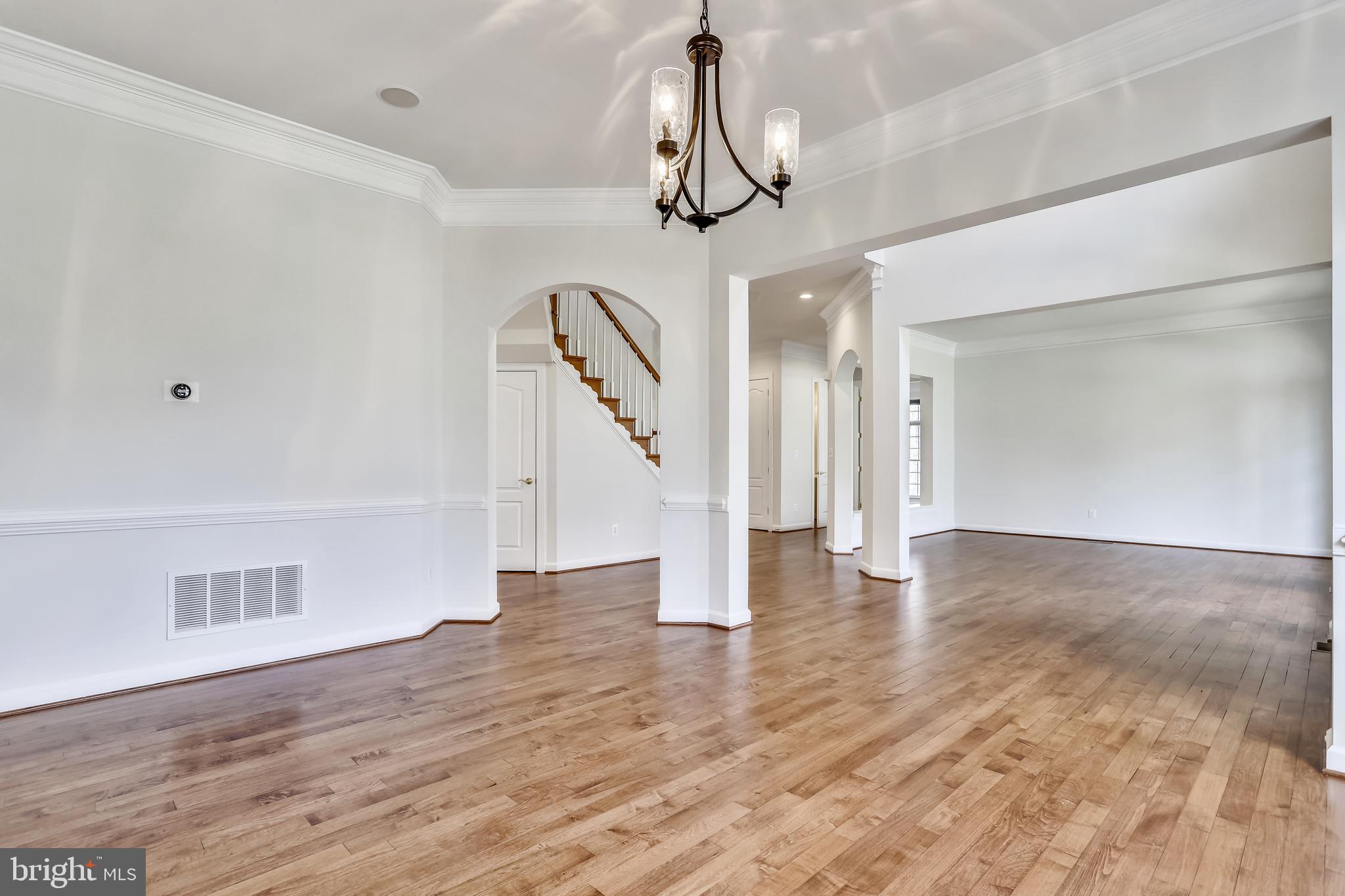 RIVER FALLS - Residential