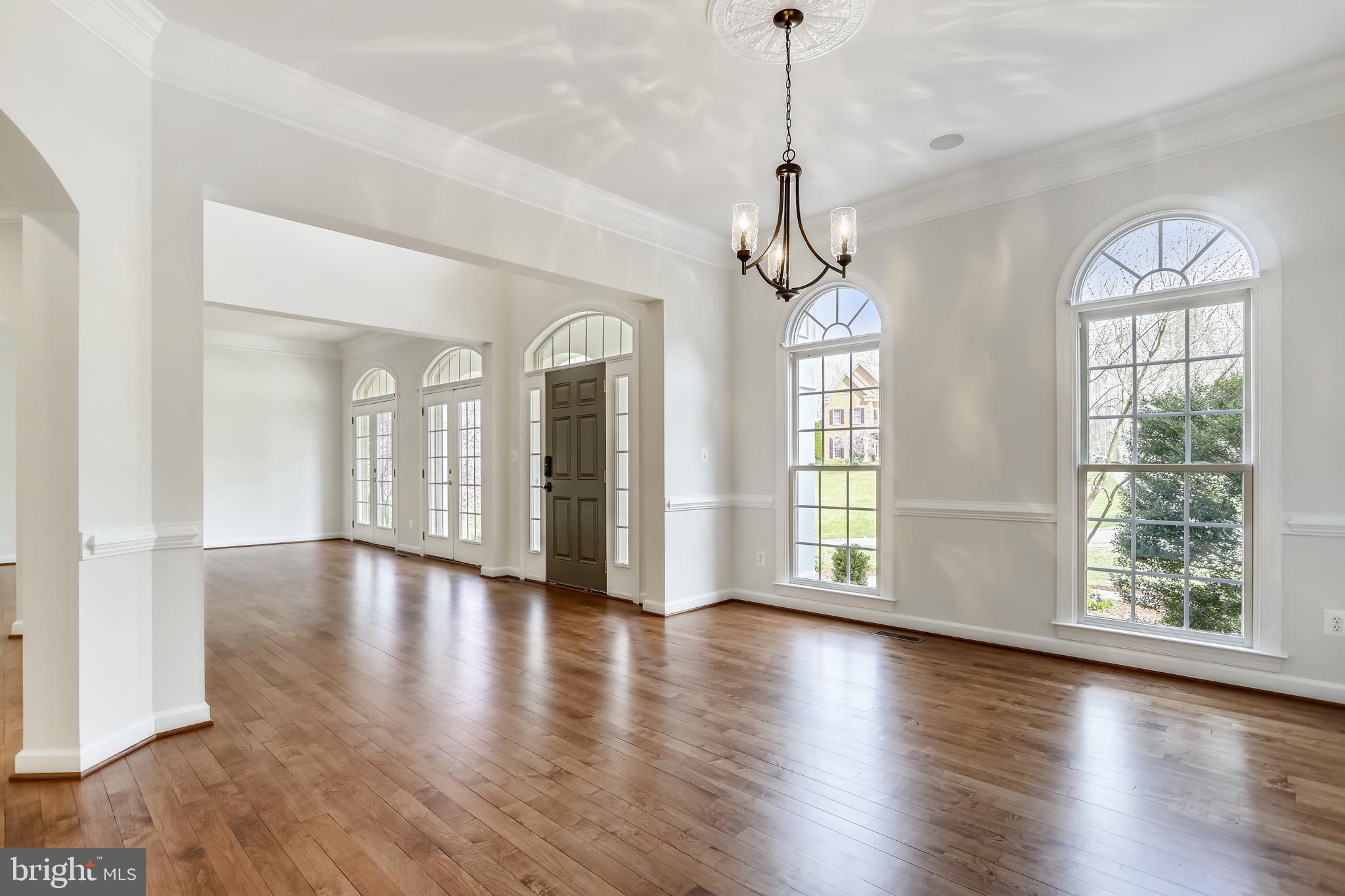 RIVER FALLS - Residential