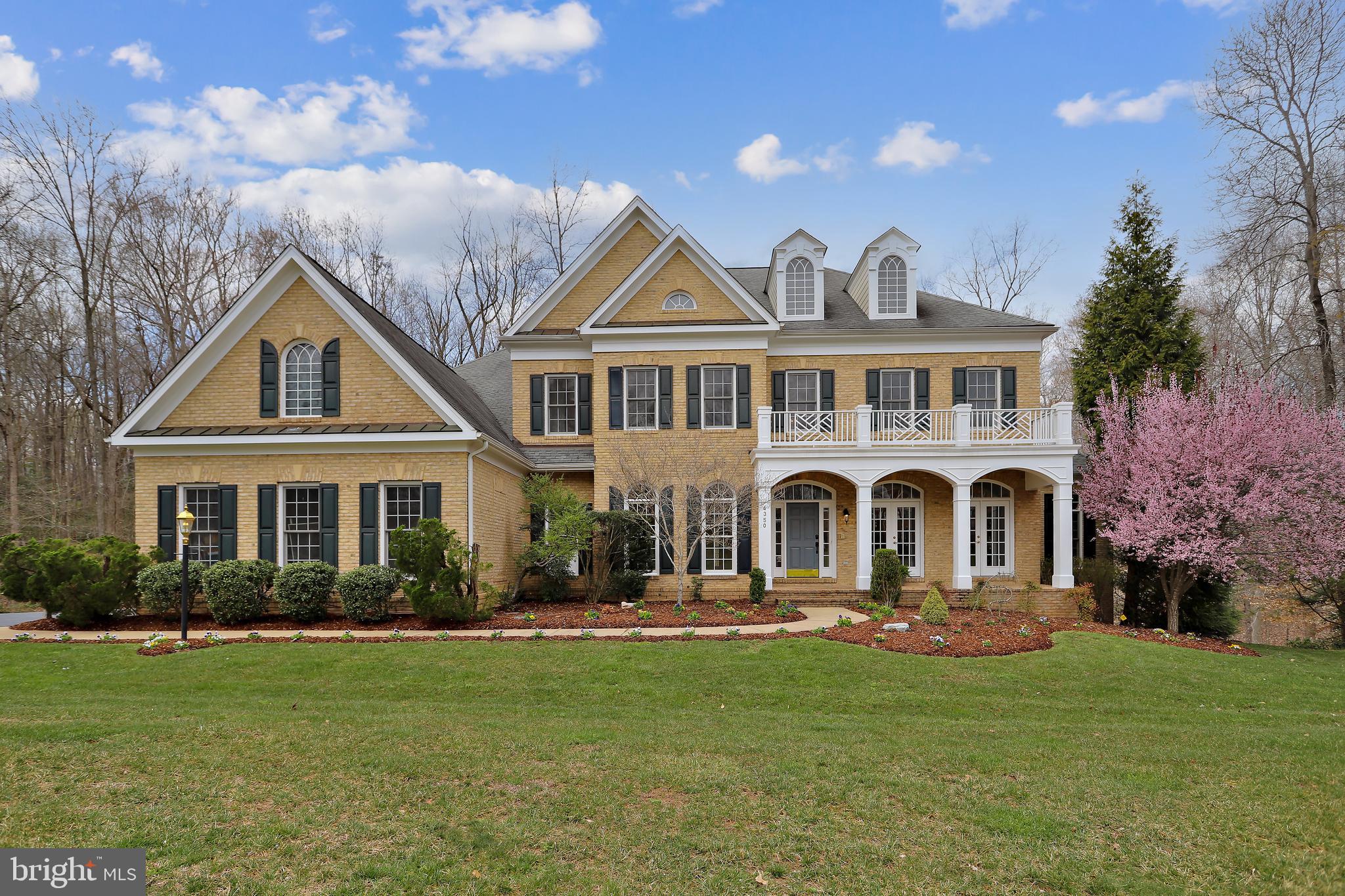 RIVER FALLS - Residential