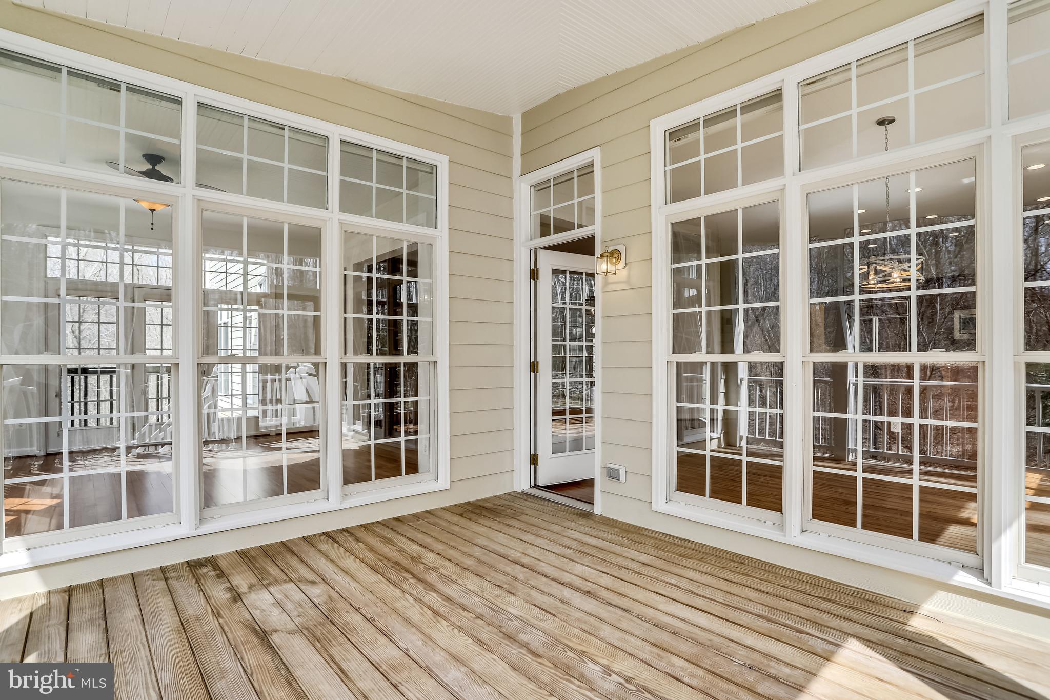 RIVER FALLS - Residential