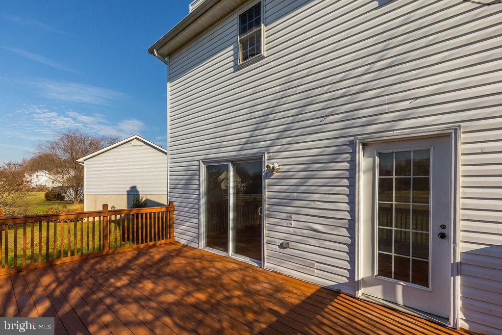 KENSINGTON COURTS - Residential