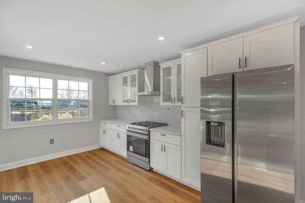 KENSINGTON COURTS - Residential