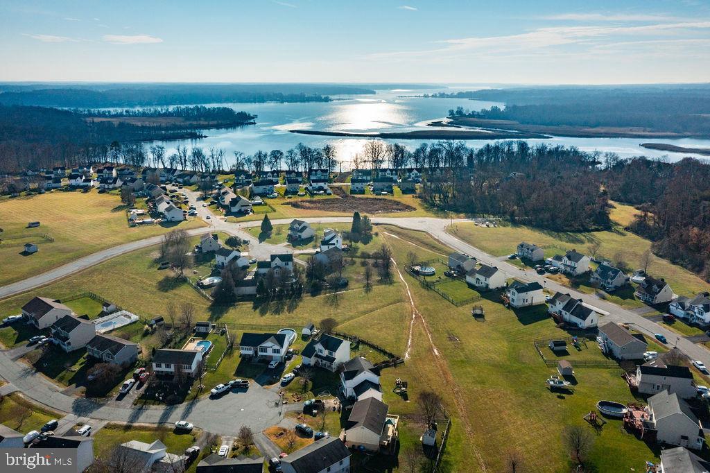 KENSINGTON COURTS - Residential
