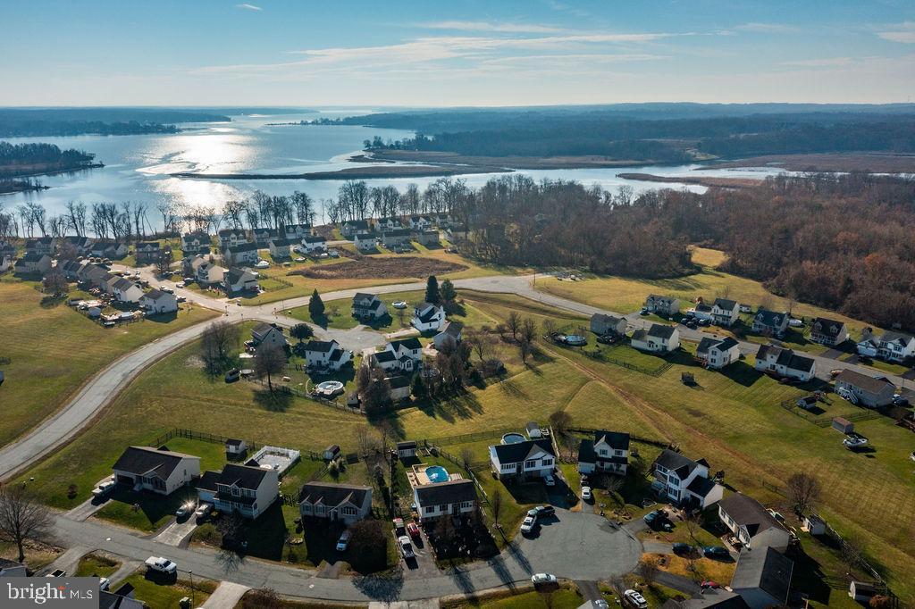 KENSINGTON COURTS - Residential