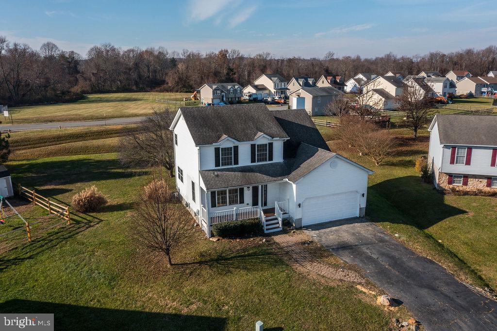 KENSINGTON COURTS - Residential