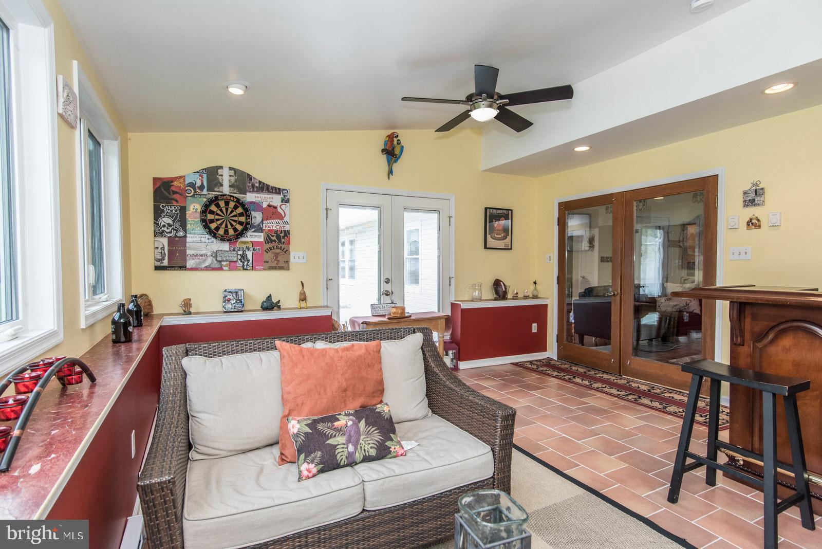 HOLLANDALE - Residential