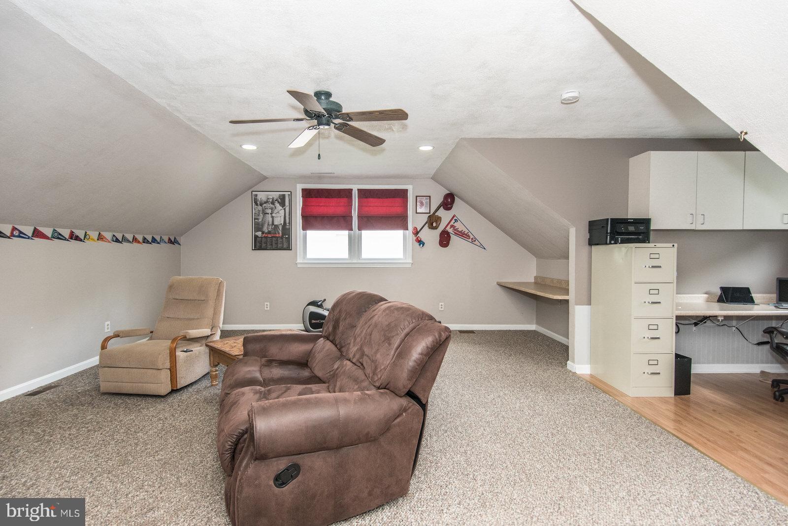 HOLLANDALE - Residential