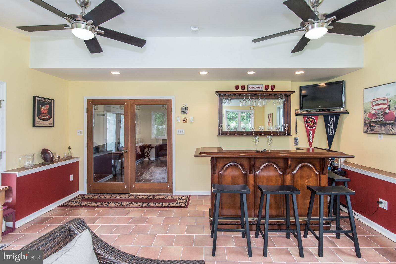 HOLLANDALE - Residential