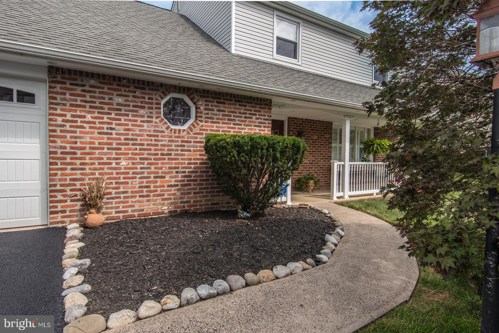 41 GRANT DRIVE