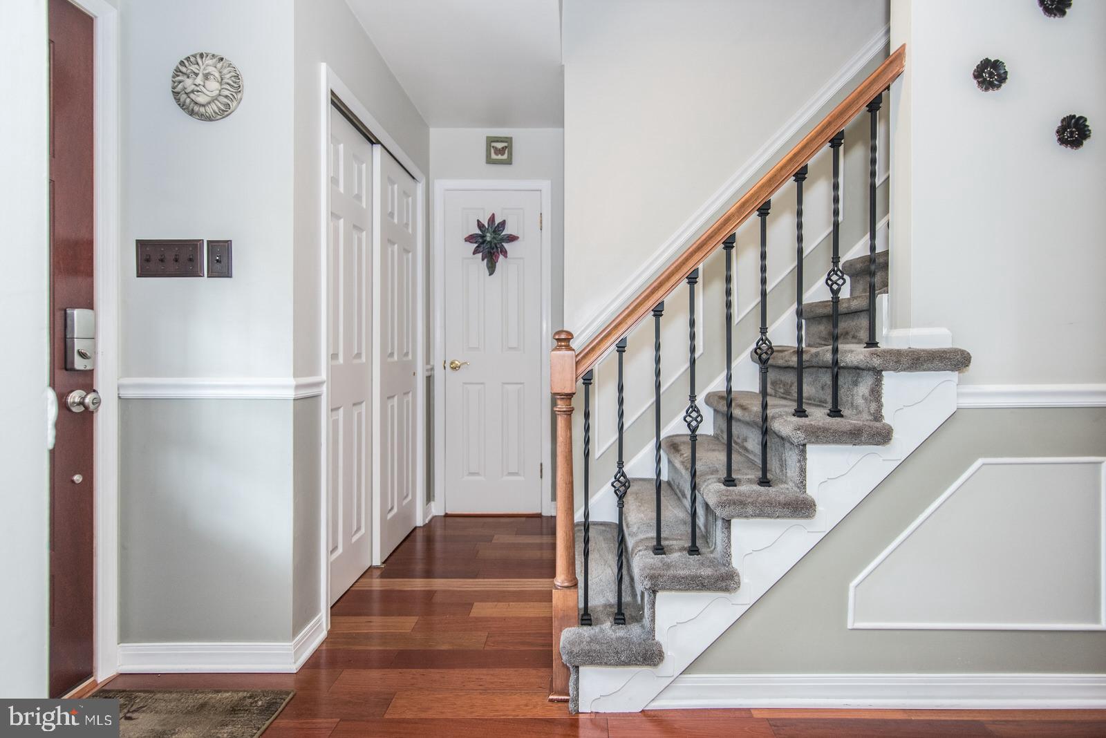 HOLLANDALE - Residential